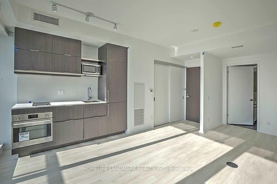 Photo 4 of Unit 5508, 197 Yonge Street, Toronto, Church-Yonge Corridor — HOMEH