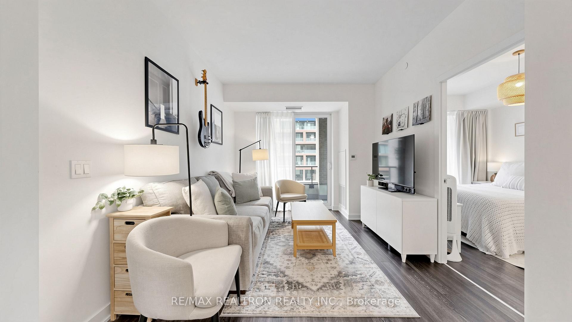 Photo 3 of Unit 216, 100 Eagle Rock Way, Vaughan, Rural Vaughan — HOMEH