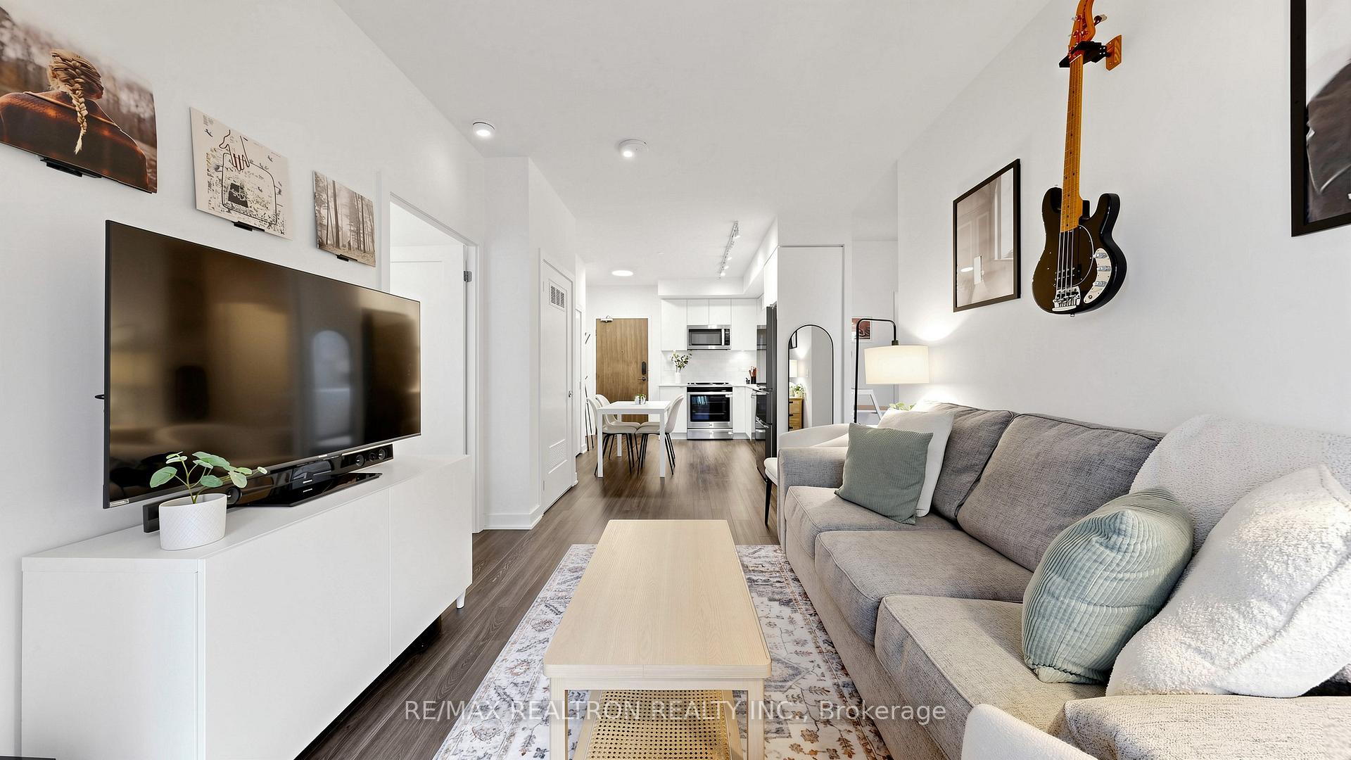 Photo 6 of Unit 216, 100 Eagle Rock Way, Vaughan, Rural Vaughan — HOMEH
