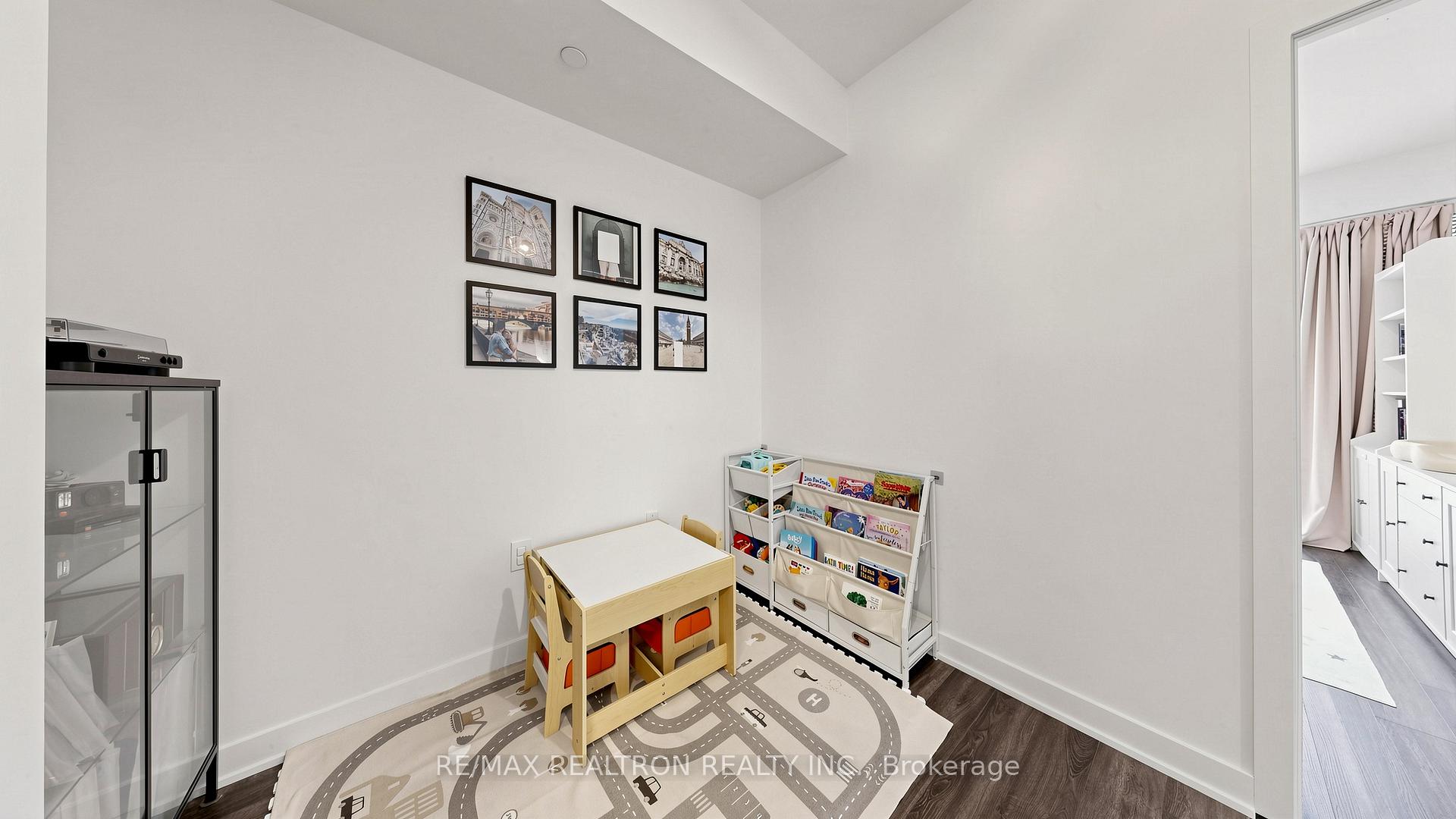 Photo 8 of Unit 216, 100 Eagle Rock Way, Vaughan, Rural Vaughan — HOMEH