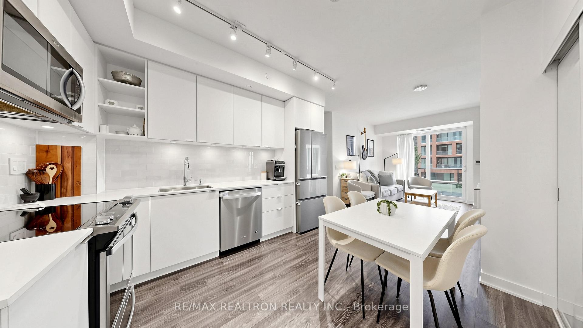 Photo 10 of Unit 216, 100 Eagle Rock Way, Vaughan, Rural Vaughan — HOMEH