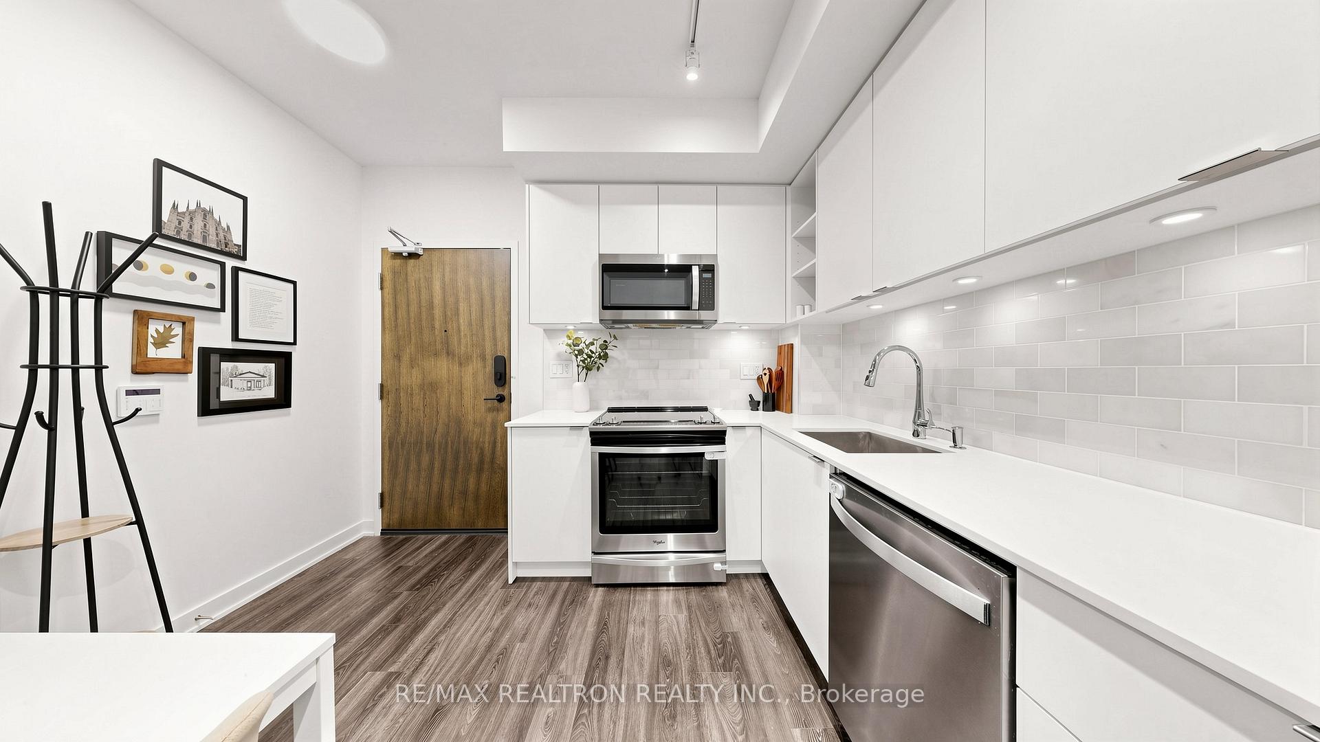 Photo 14 of Unit 216, 100 Eagle Rock Way, Vaughan, Rural Vaughan — HOMEH