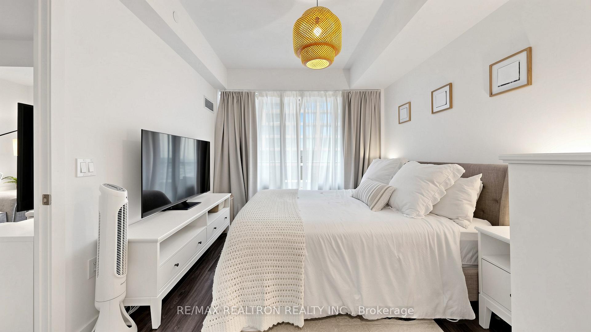 Photo 16 of Unit 216, 100 Eagle Rock Way, Vaughan, Rural Vaughan — HOMEH