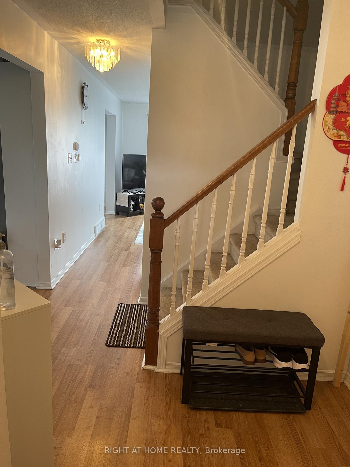 Photo 4 of Unit Room 2, 33 Phair Crescent, London, South J — HOMEH