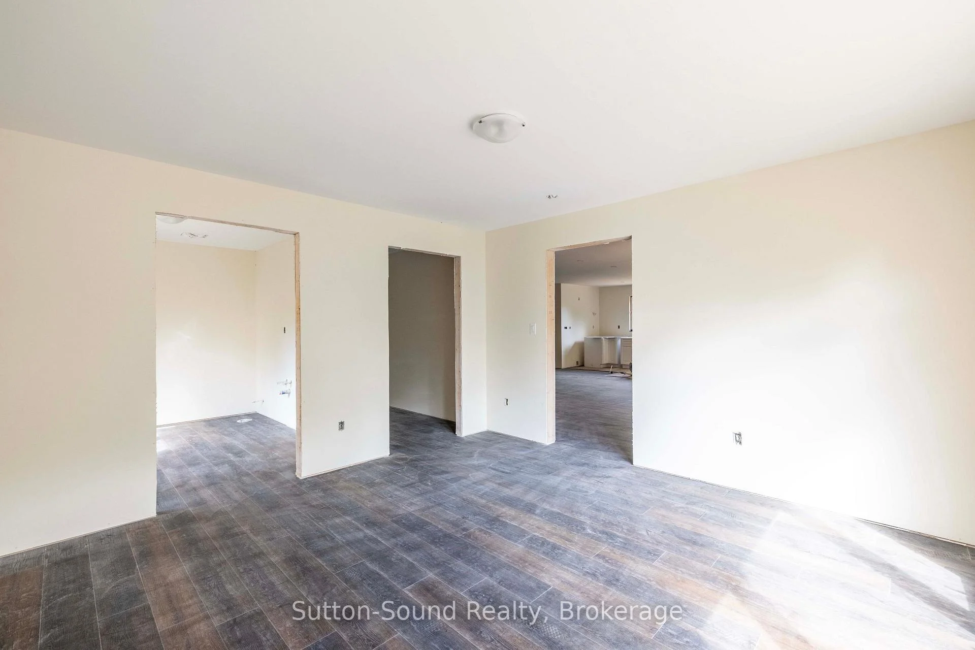Photo 14 of 791 23rd Street W, Owen Sound — HOMEH