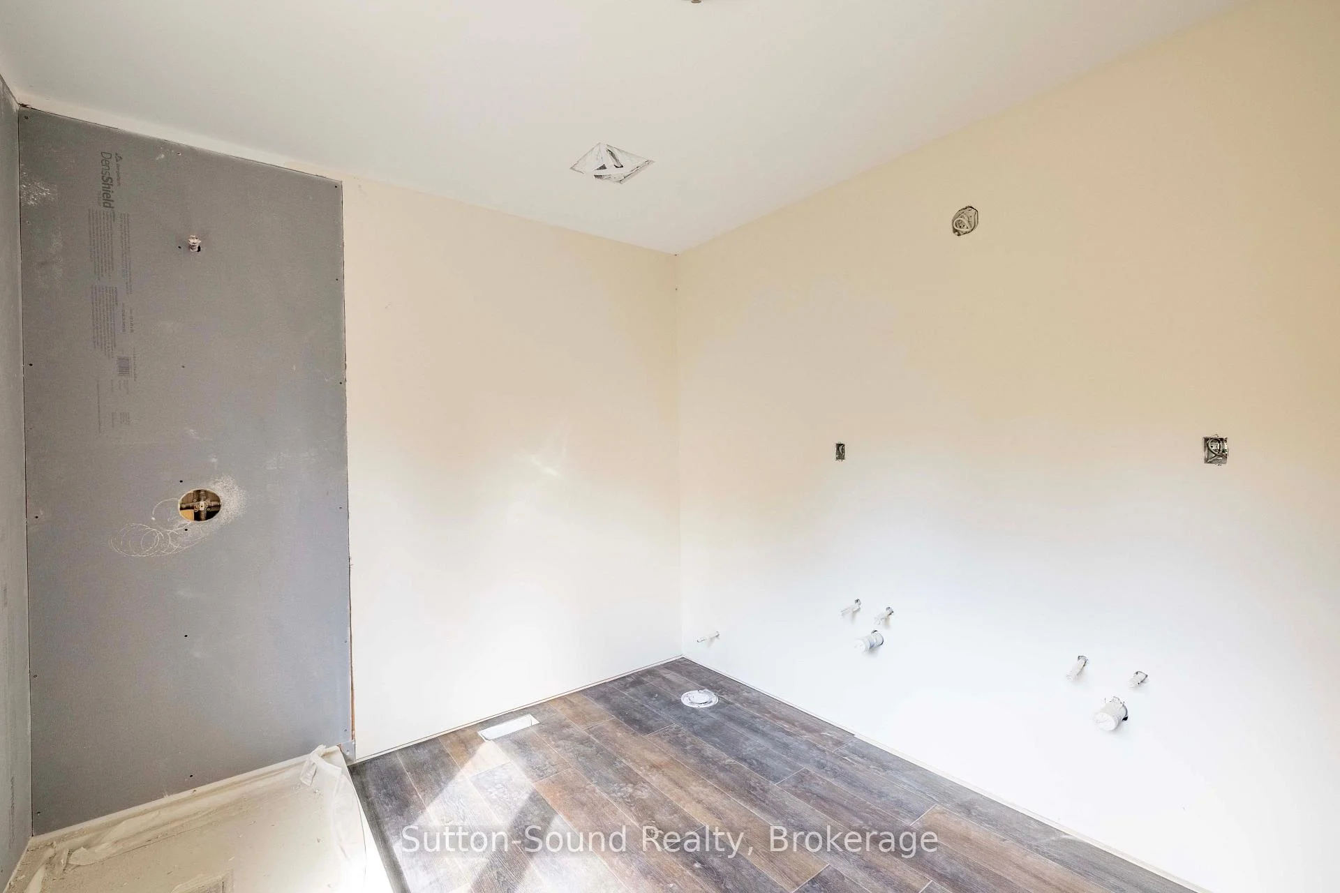 Photo 16 of 791 23rd Street W, Owen Sound — HOMEH
