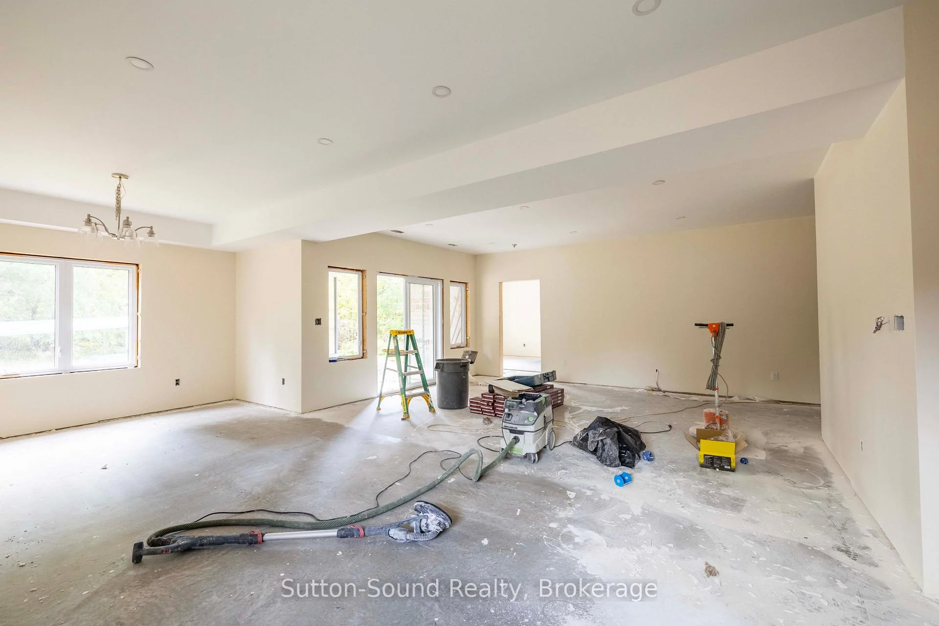 Photo 28 of 791 23rd Street W, Owen Sound — HOMEH