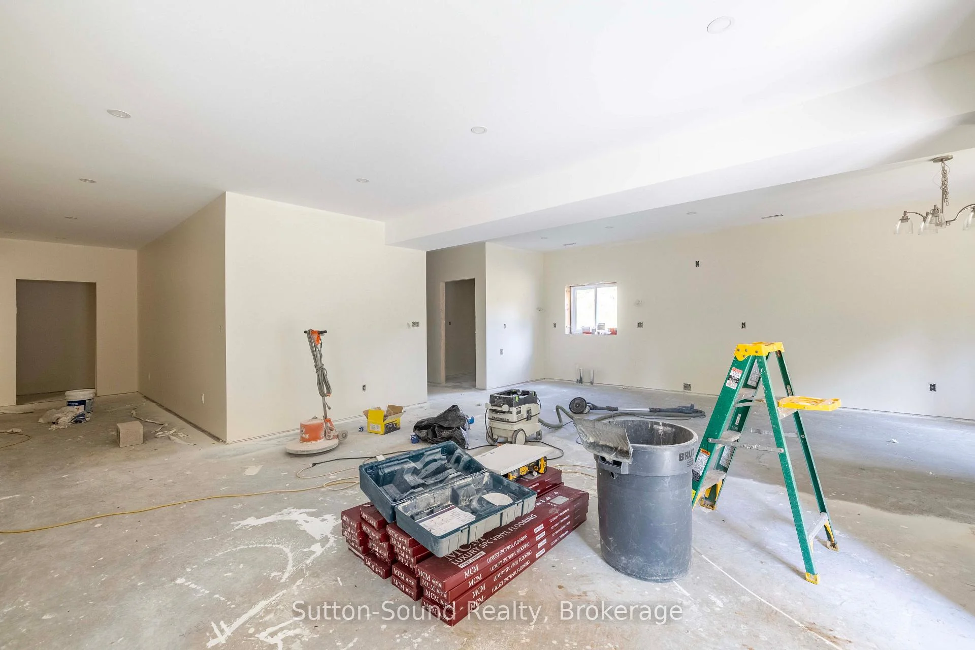 Photo 30 of 791 23rd Street W, Owen Sound — HOMEH