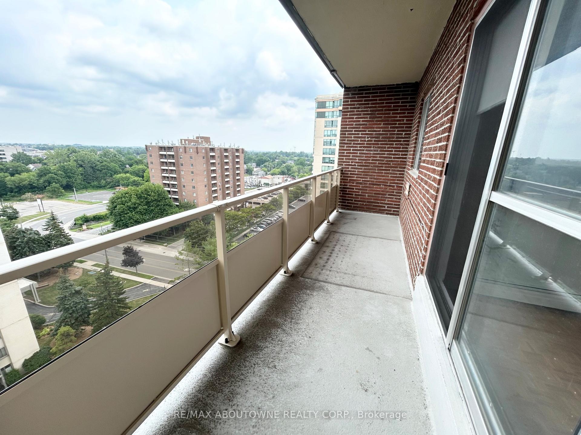 Photo 14 of Unit 1008, 101 Millside Drive, Milton, Old Milton — HOMEH
