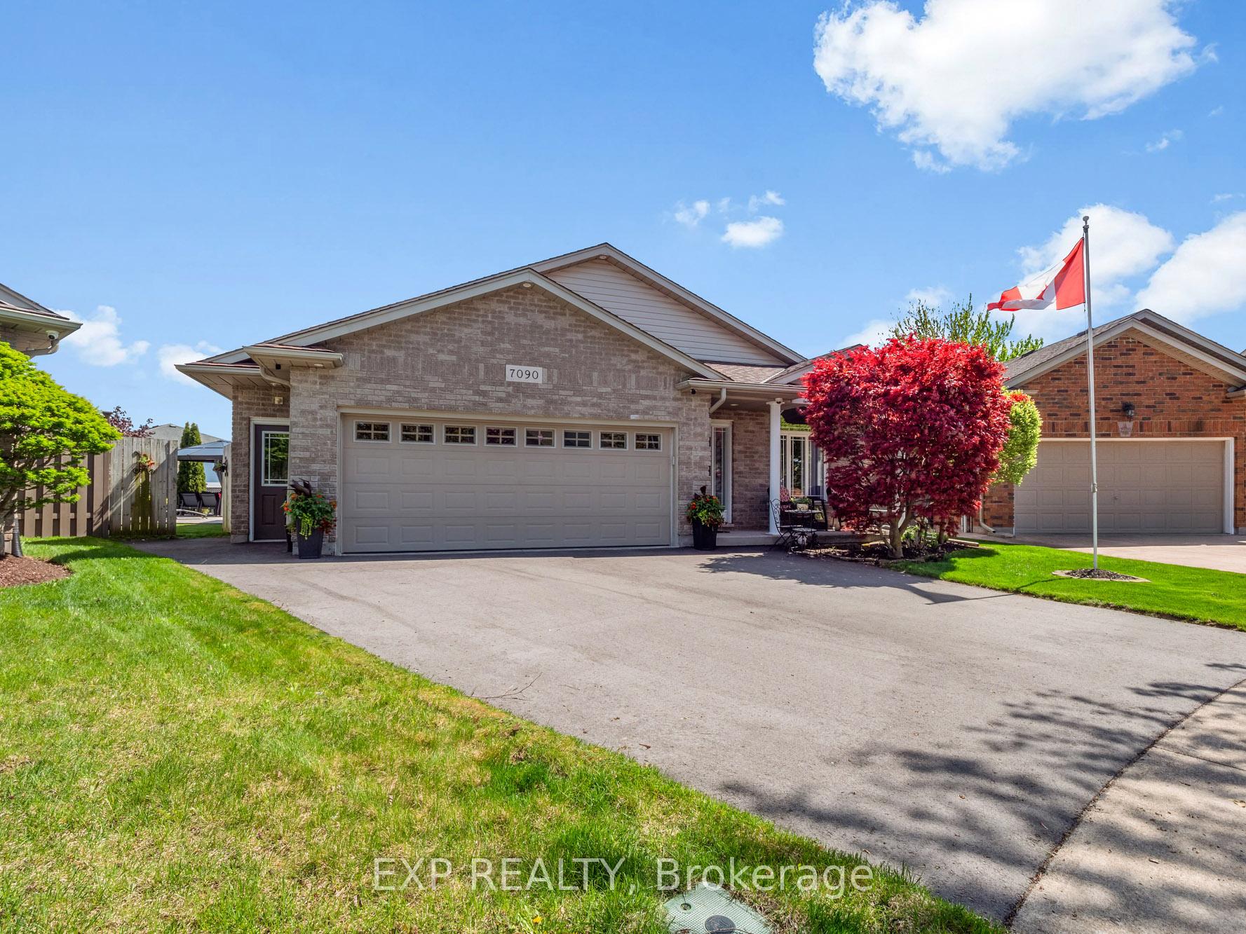 Photo 2 of 7090 Julie Drive, Niagara Falls, Forestview — HOMEH
