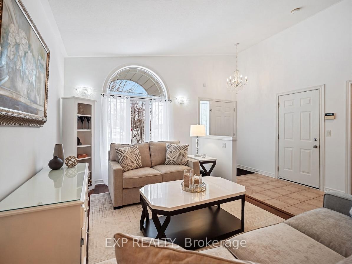 Photo 6 of 7090 Julie Drive, Niagara Falls, Forestview — HOMEH