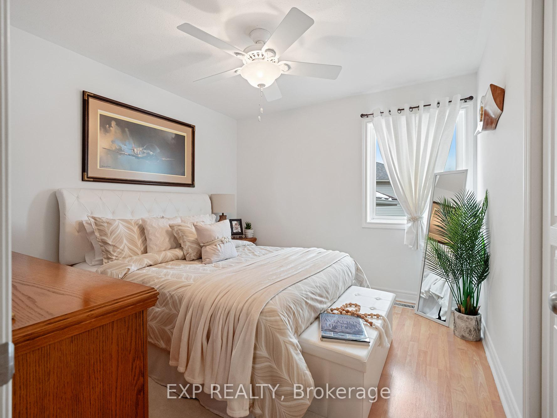 Photo 23 of 7090 Julie Drive, Niagara Falls, Forestview — HOMEH