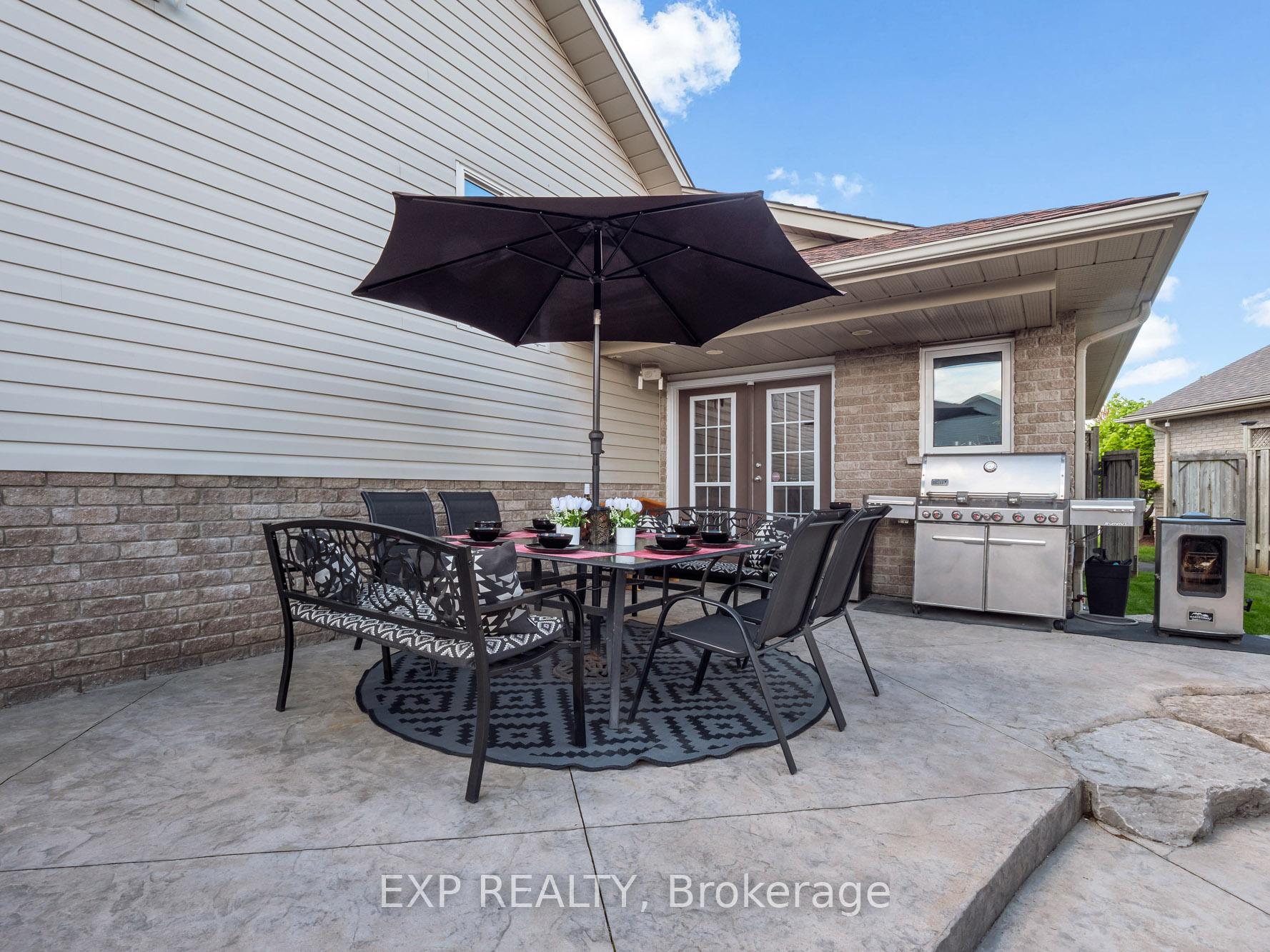Photo 34 of 7090 Julie Drive, Niagara Falls, Forestview — HOMEH