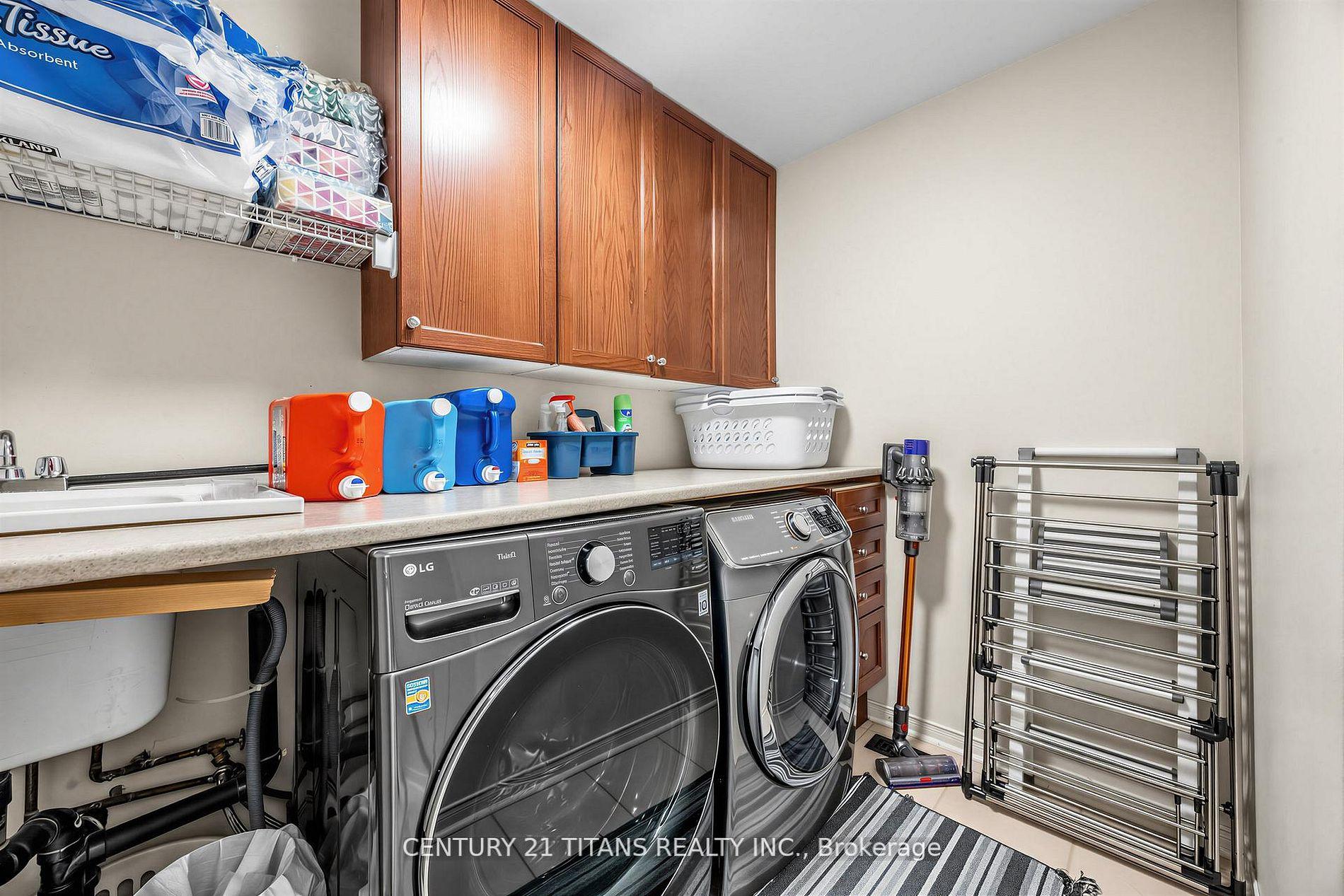 Photo 26 of 3865 Brinwood Gate, Mississauga, Churchill Meadows — HOMEH