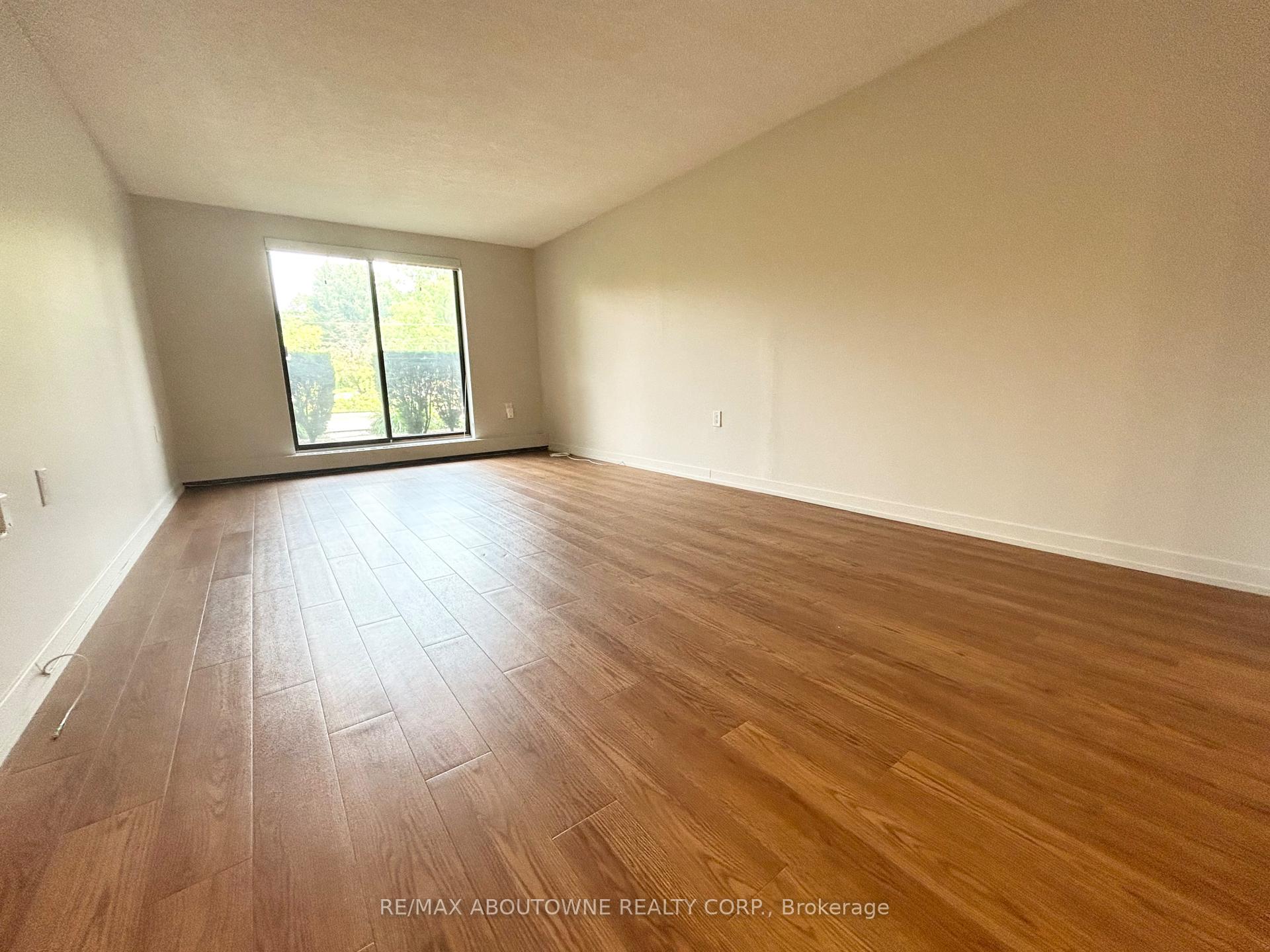 Photo 11 of Unit 105, 82 Millside Drive, Milton, Old Milton — HOMEH