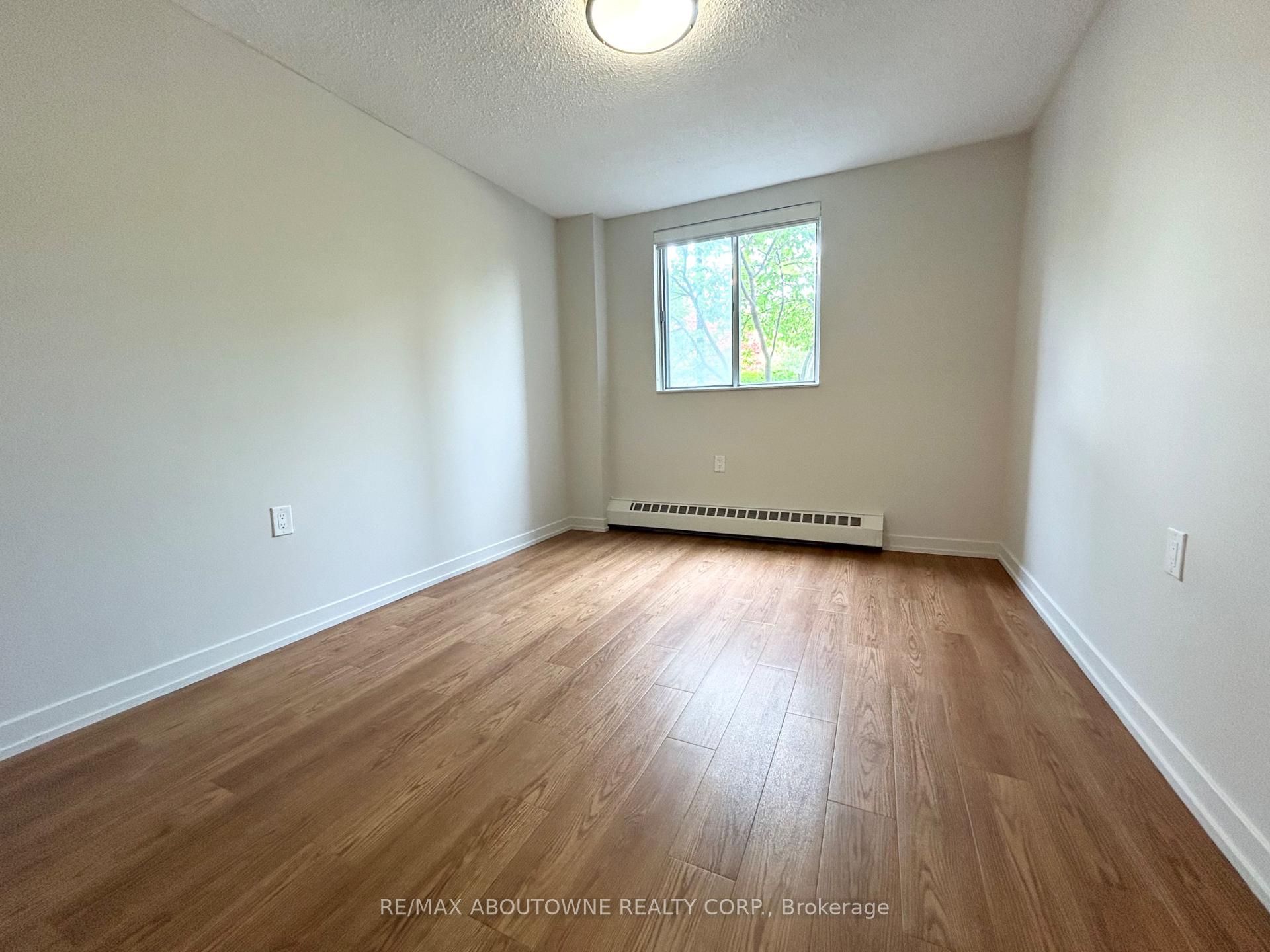 Photo 13 of Unit 105, 82 Millside Drive, Milton, Old Milton — HOMEH