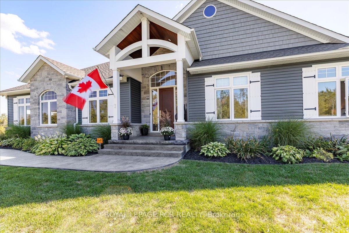 Photo 2 of 3 Nipigon Street, Kawartha Lakes, Verulam — HOMEH