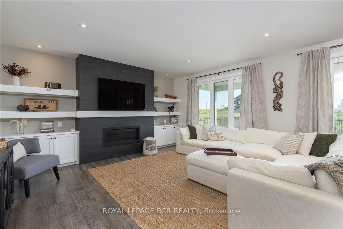 Photo 14 of 3 Nipigon Street, Kawartha Lakes, Verulam — HOMEH