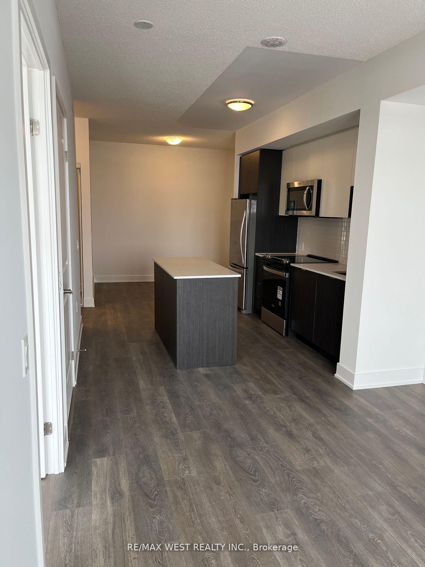Photo 3 of Unit 506W, 202 Burhamthorpe Road E, Mississauga, City Centre — HOMEH