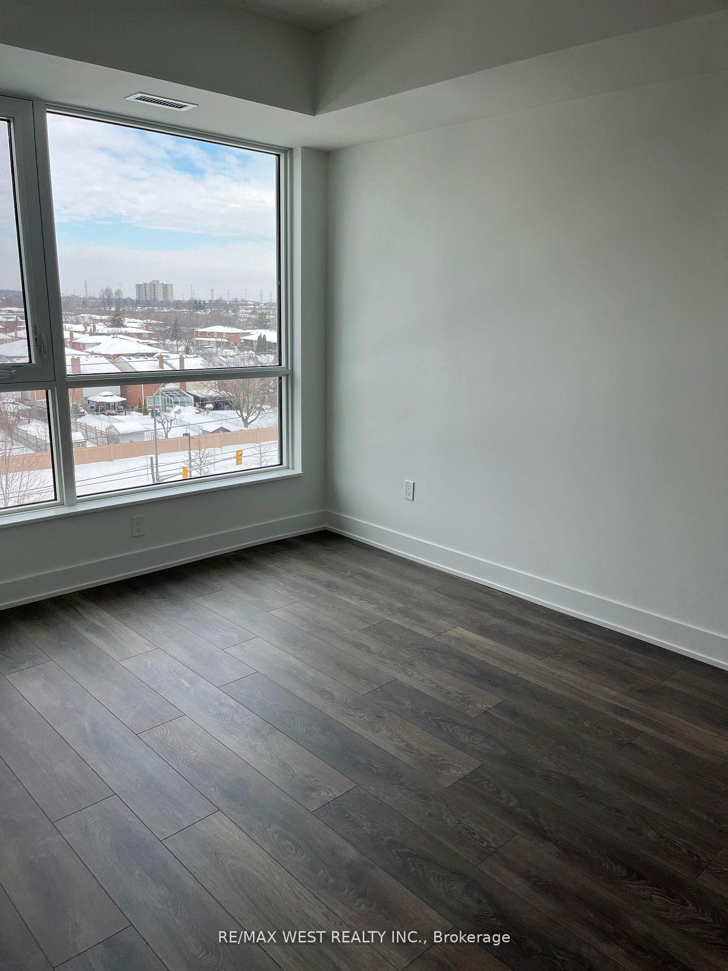 Photo 8 of Unit 506W, 202 Burhamthorpe Road E, Mississauga, City Centre — HOMEH