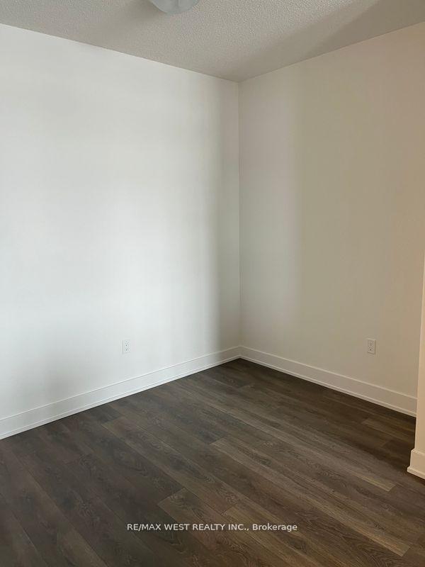 Photo 10 of Unit 506W, 202 Burhamthorpe Road E, Mississauga, City Centre — HOMEH