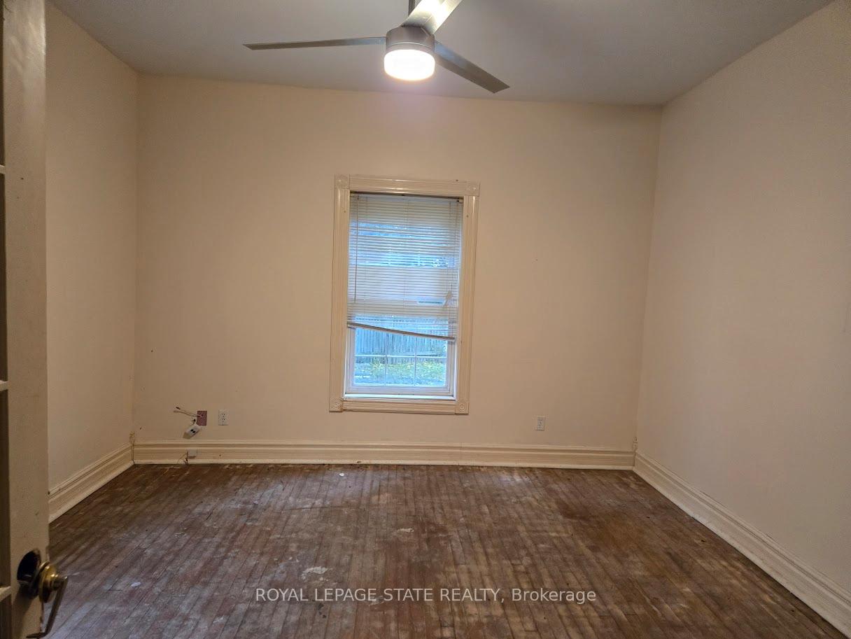 Photo 3 of 4336 Elgin Street, Niagara Falls, Downtown — HOMEH