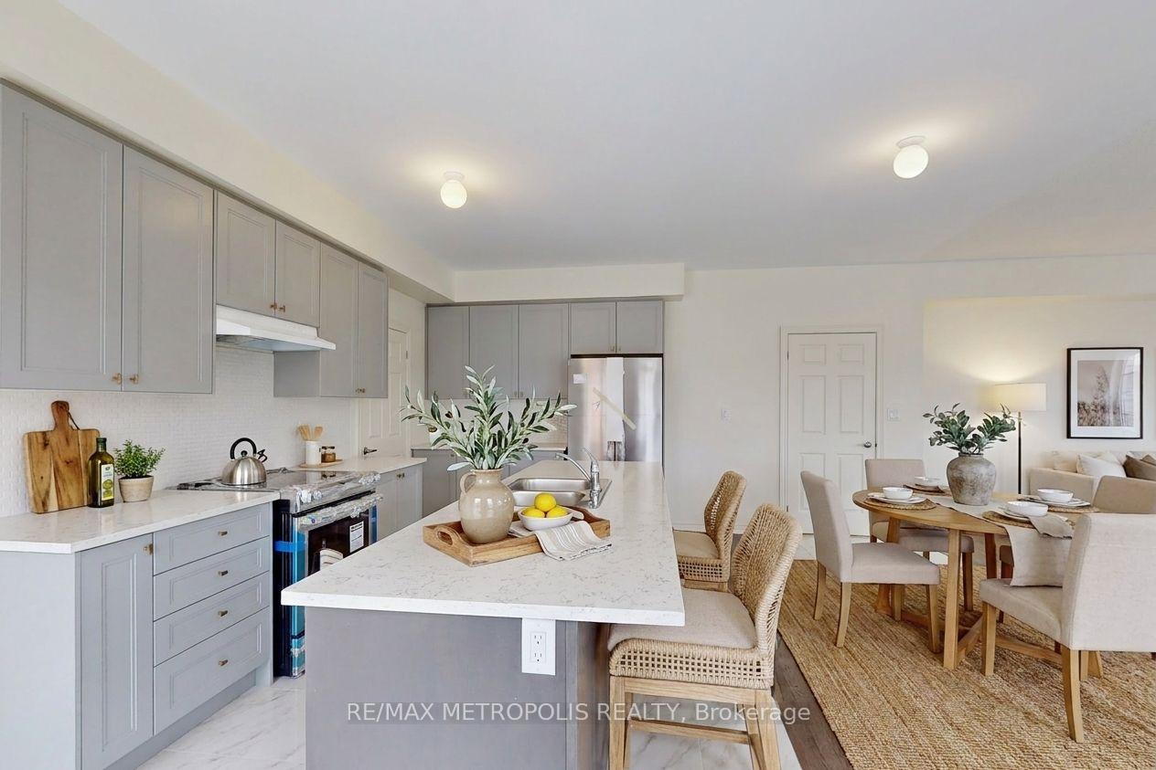Photo 17 of 647 Fleetwood Drive, Oshawa, Eastdale — HOMEH