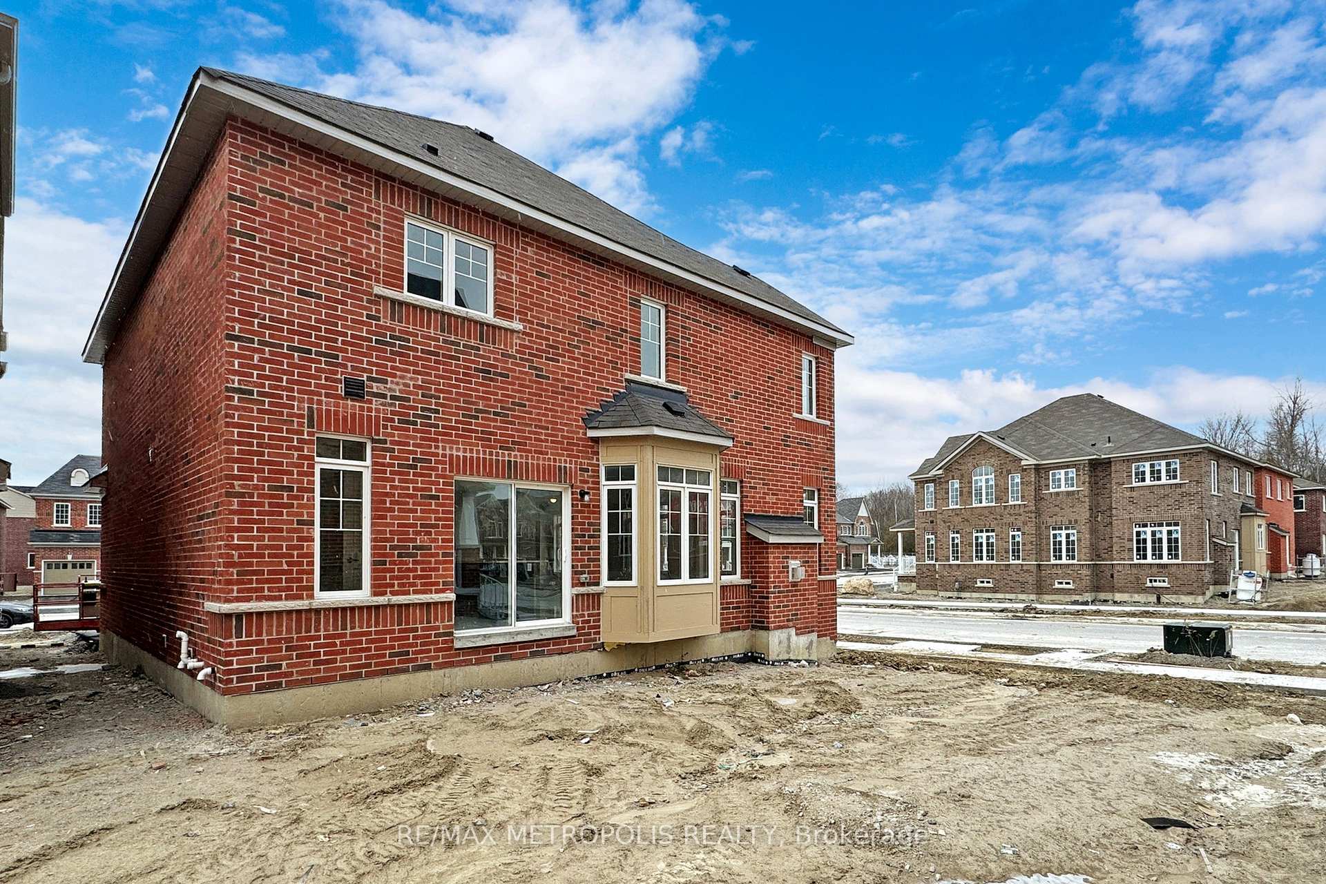 Photo 50 of 647 Fleetwood Drive, Oshawa, Eastdale — HOMEH