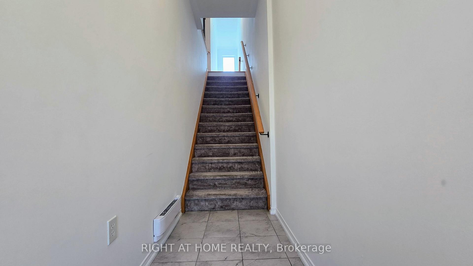 Photo 8 of Unit 341, 2358 Chevron Prince Path, Oshawa, Windfields — HOMEH