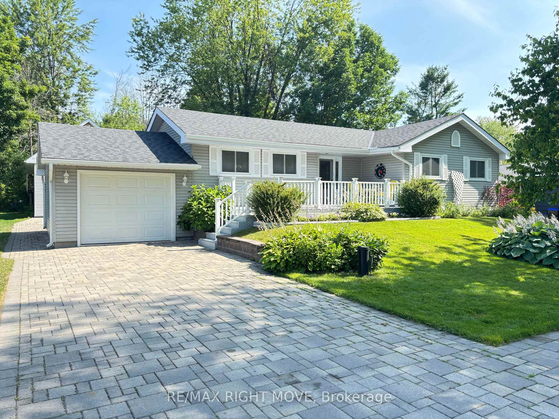 Photo 2 of 3705 Shadow Creek Road, Severn, West Shore — HOMEH