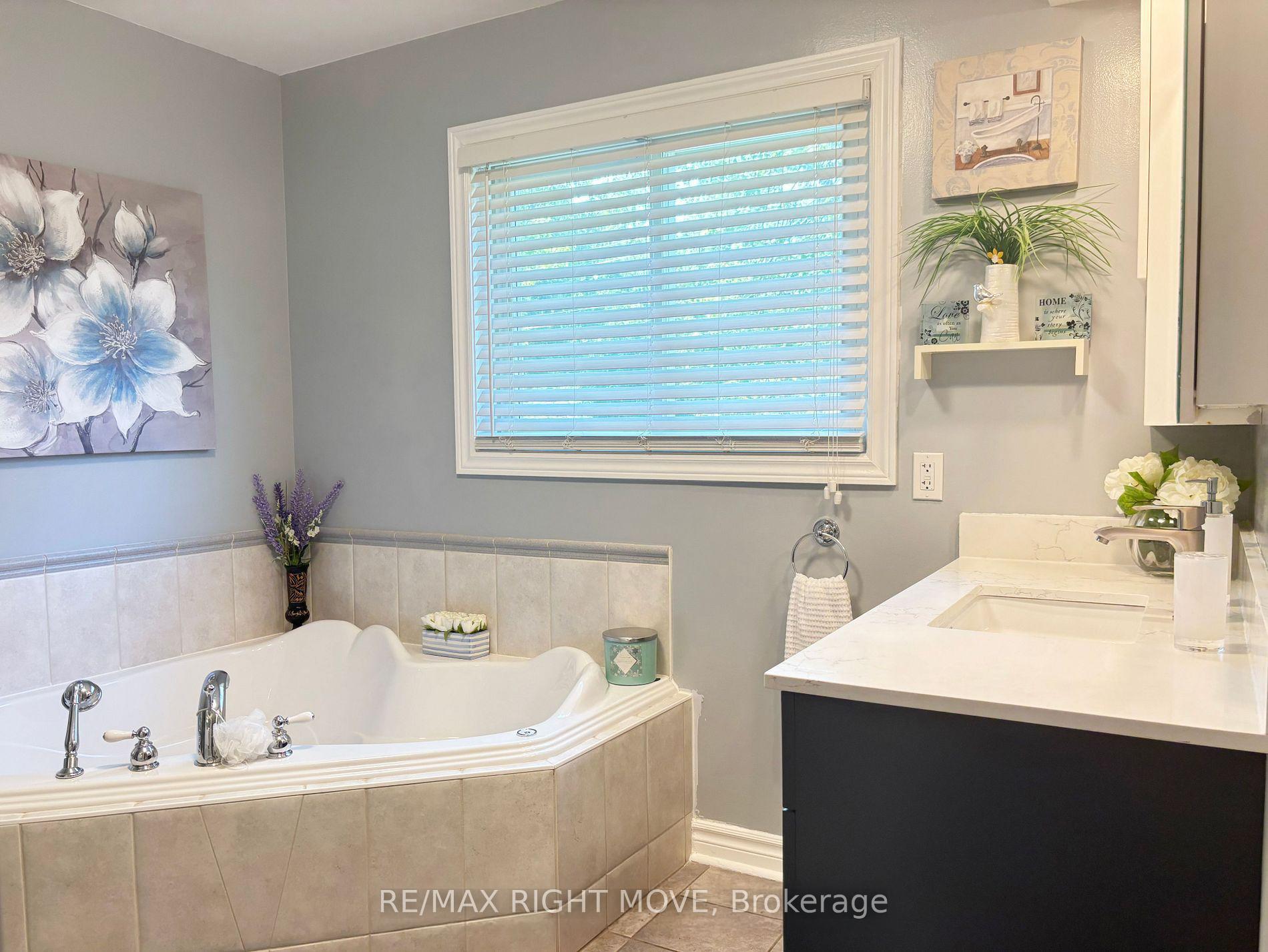 Photo 12 of 3705 Shadow Creek Road, Severn, West Shore — HOMEH
