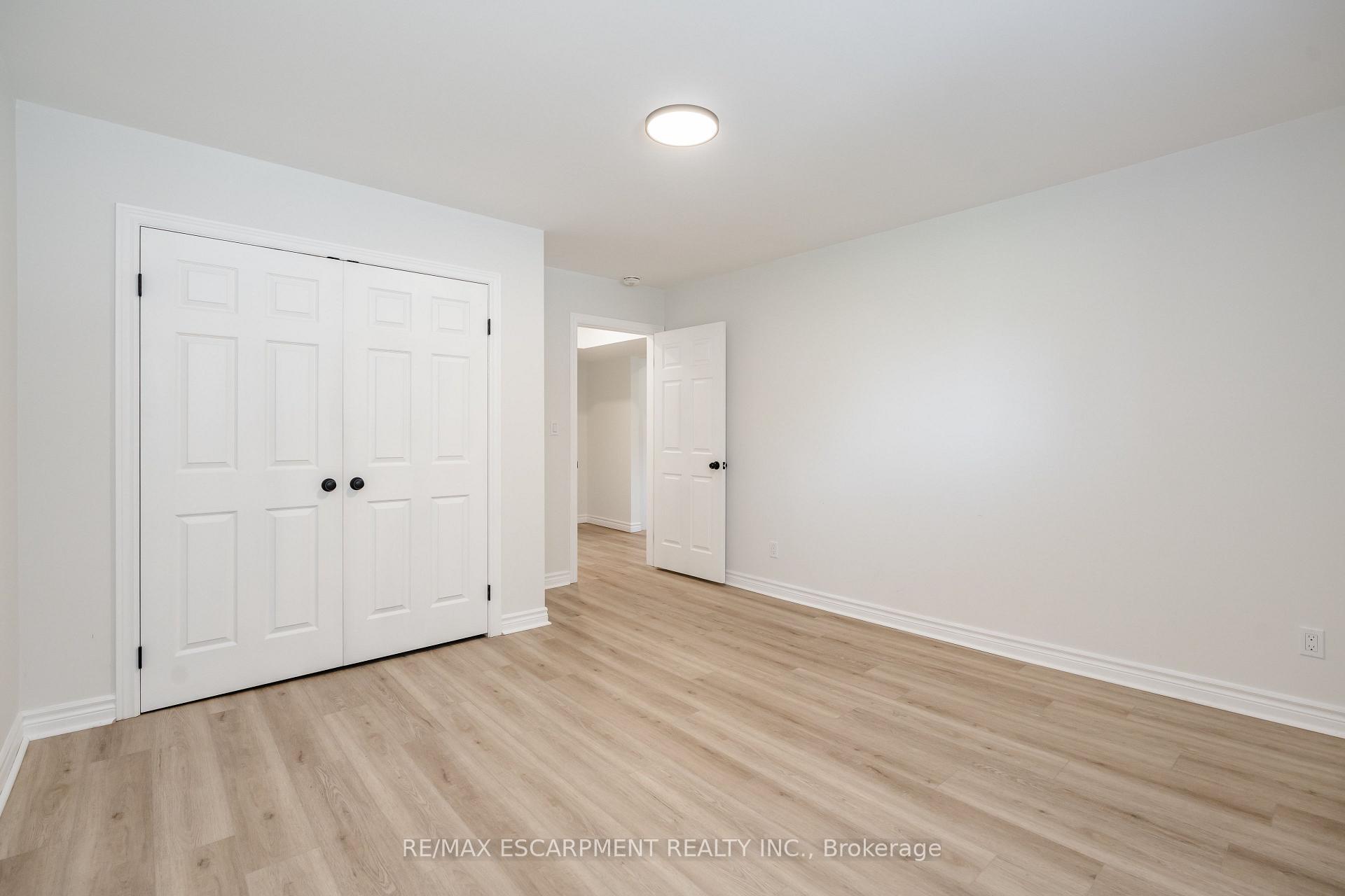 Photo 11 of Unit #Lower, 7669 Alpine Drive, Niagara Falls, Ascot — HOMEH