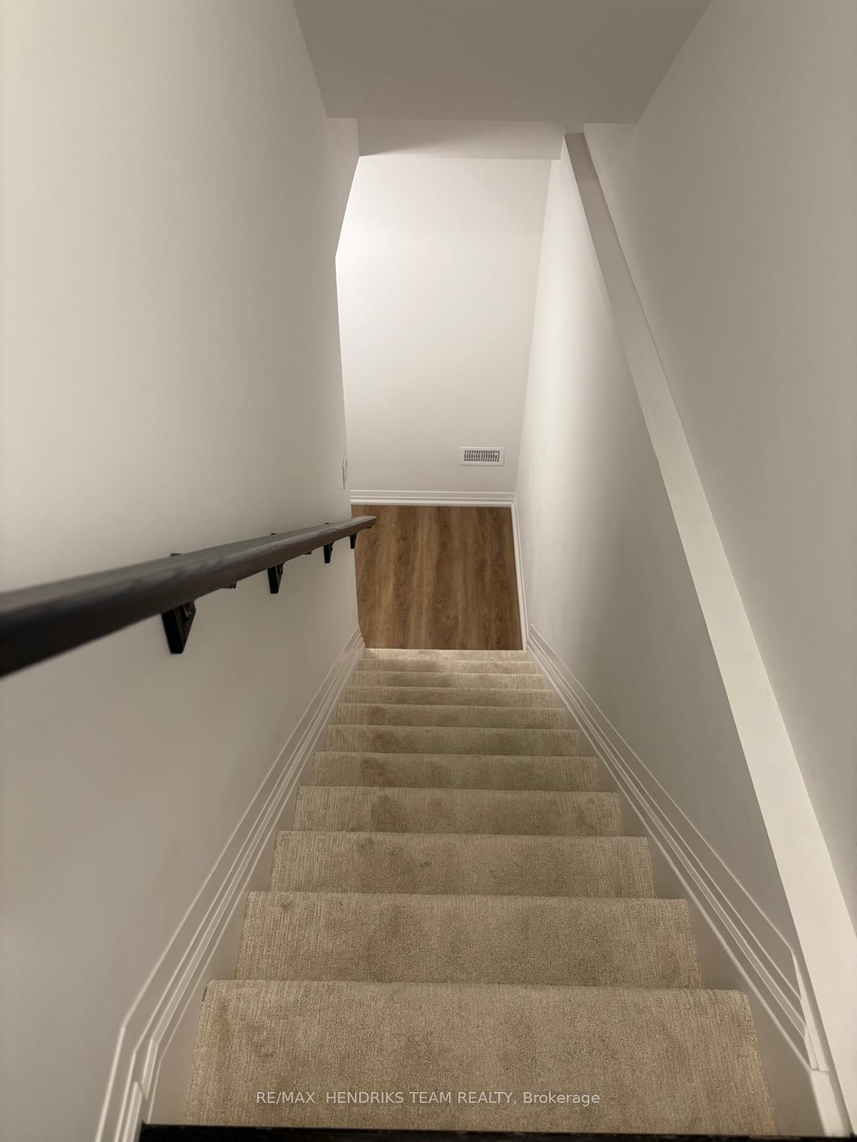 Photo 5 of Unit Basement Unit Only, 146 Bur Oak Drive, Thorold, Confederation Heights — HOMEH