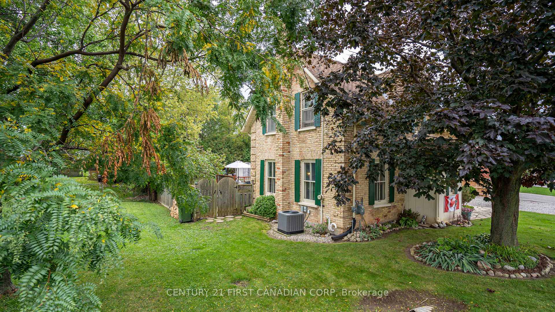 Photo 5 of 1 Fairview Avenue, St. Thomas — HOMEH