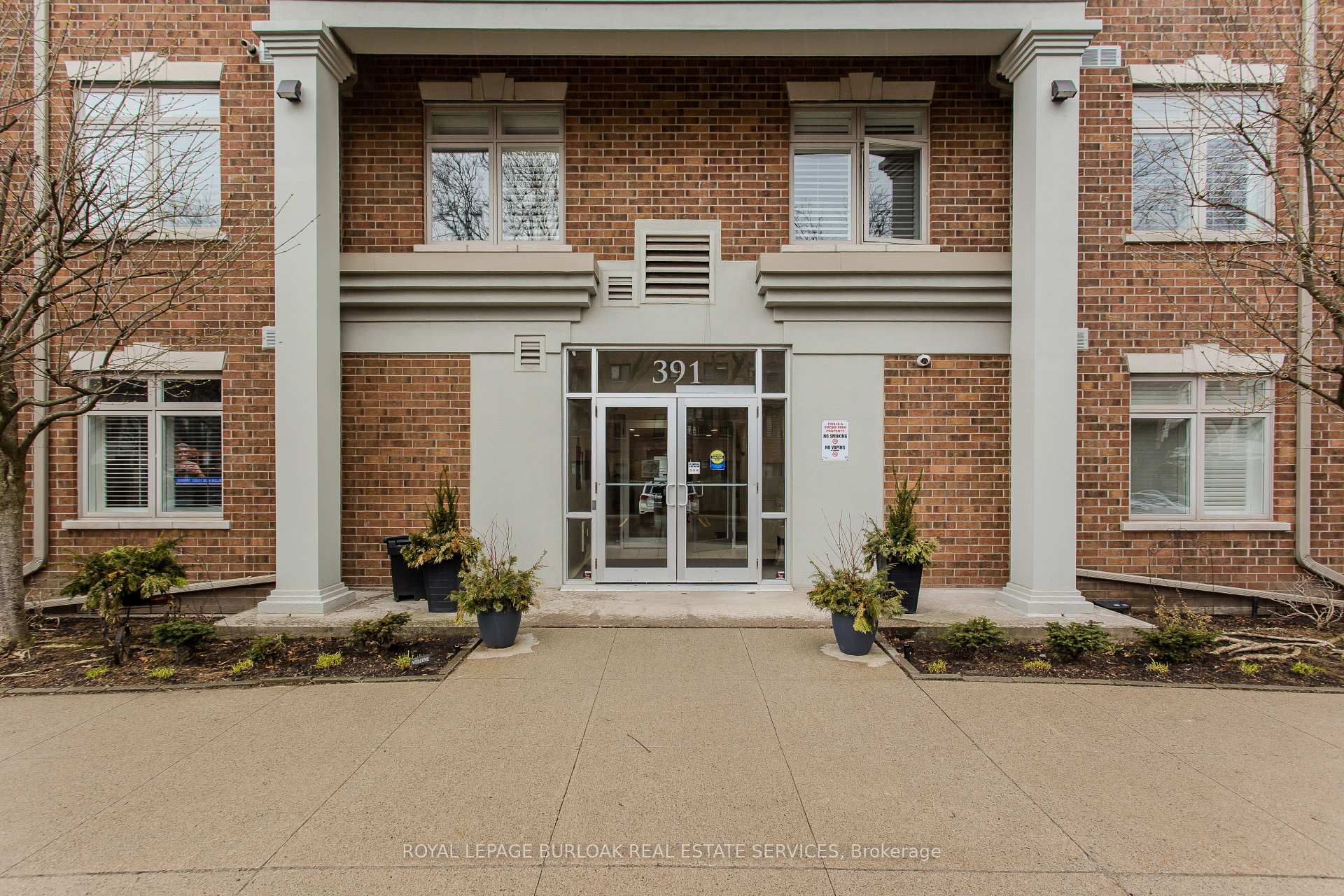 Photo 4 of Unit 412, 391 Plains Road E, Burlington, LaSalle — HOMEH