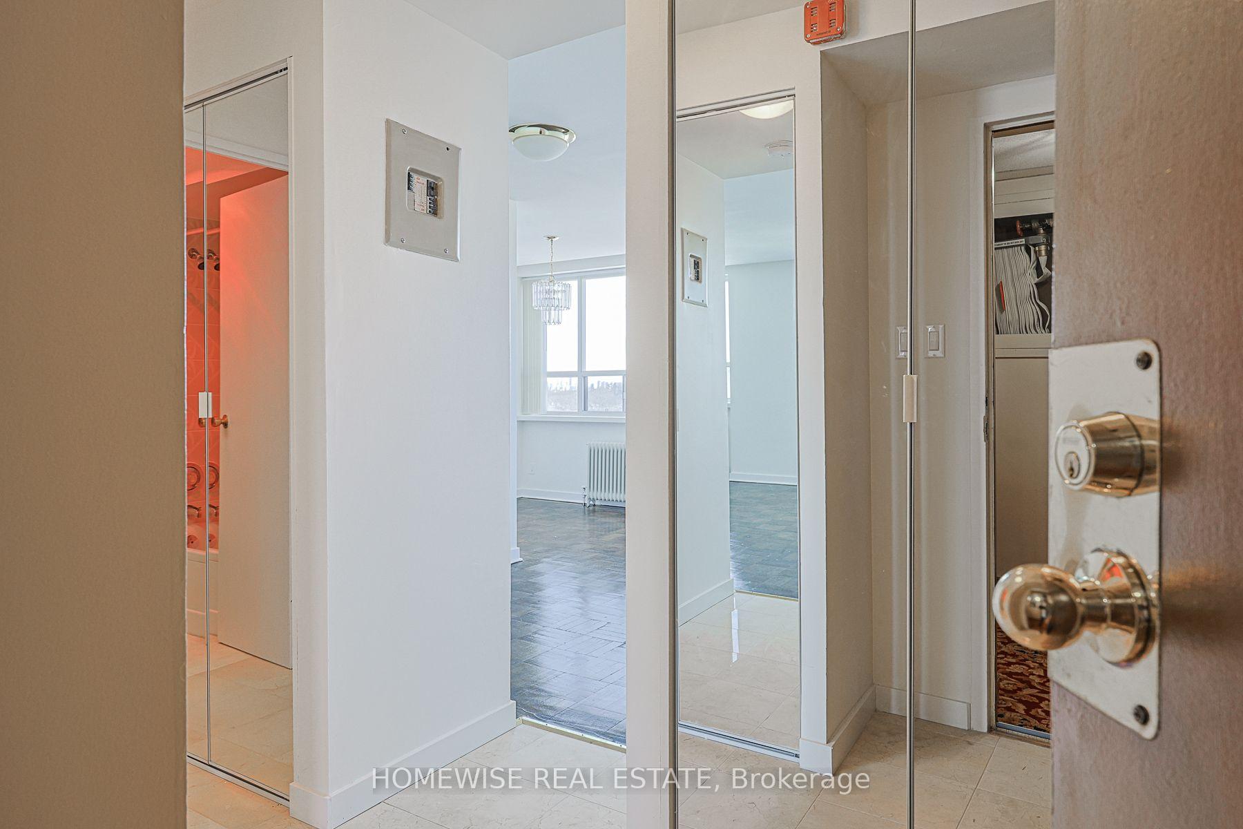 Photo 11 of Unit 902, 485 Kingston Road, Toronto, The Beaches — HOMEH