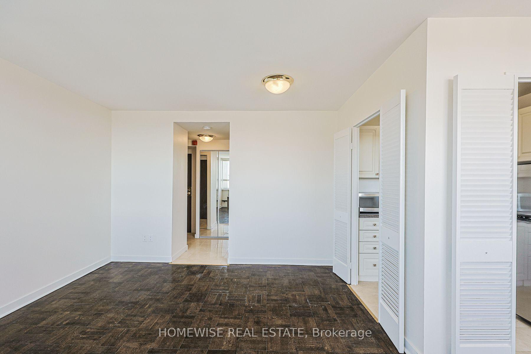 Photo 19 of Unit 902, 485 Kingston Road, Toronto, The Beaches — HOMEH