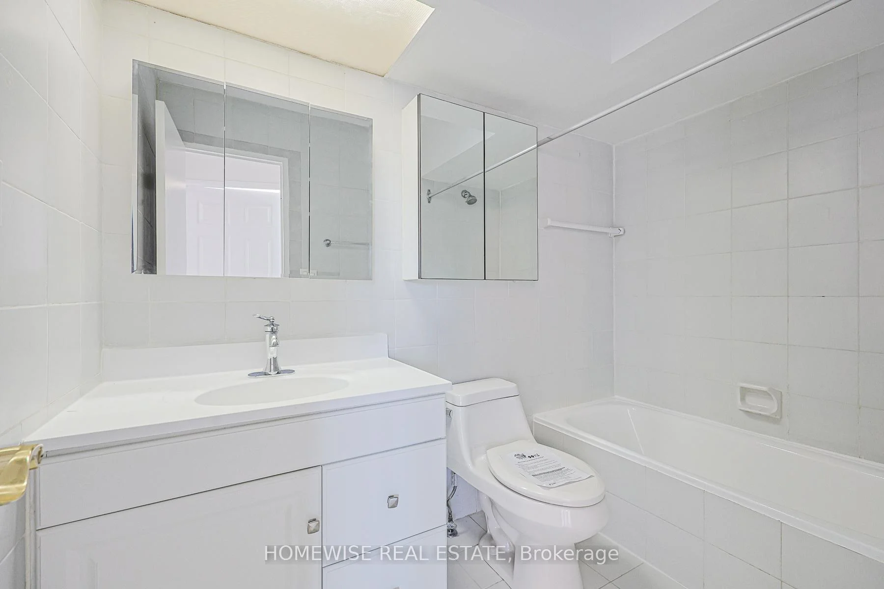 Photo 38 of Unit 902, 485 Kingston Road, Toronto, The Beaches — HOMEH
