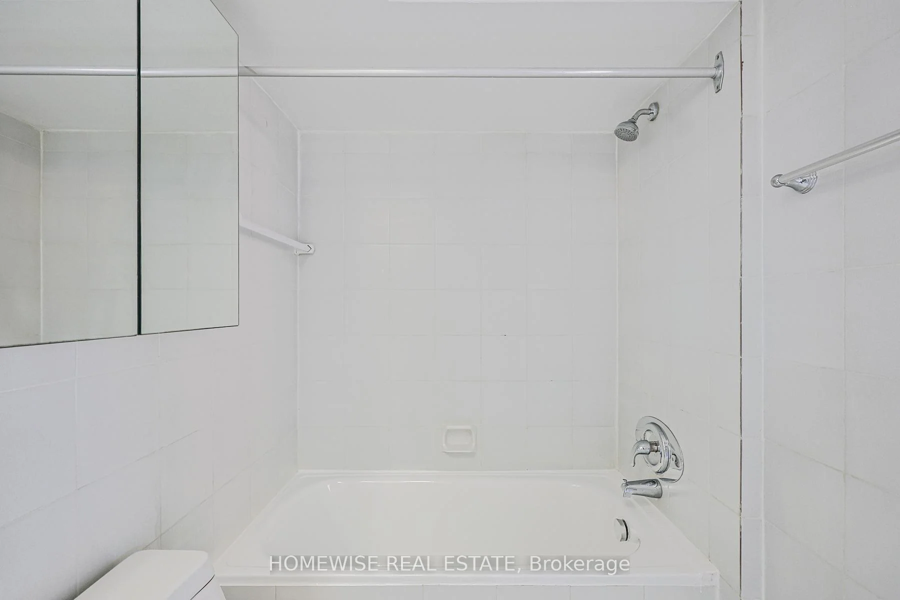 Photo 39 of Unit 902, 485 Kingston Road, Toronto, The Beaches — HOMEH