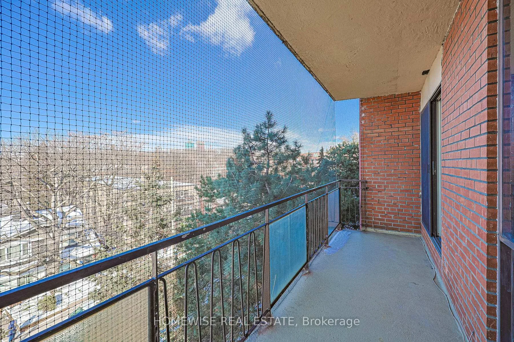 Photo 44 of Unit 902, 485 Kingston Road, Toronto, The Beaches — HOMEH