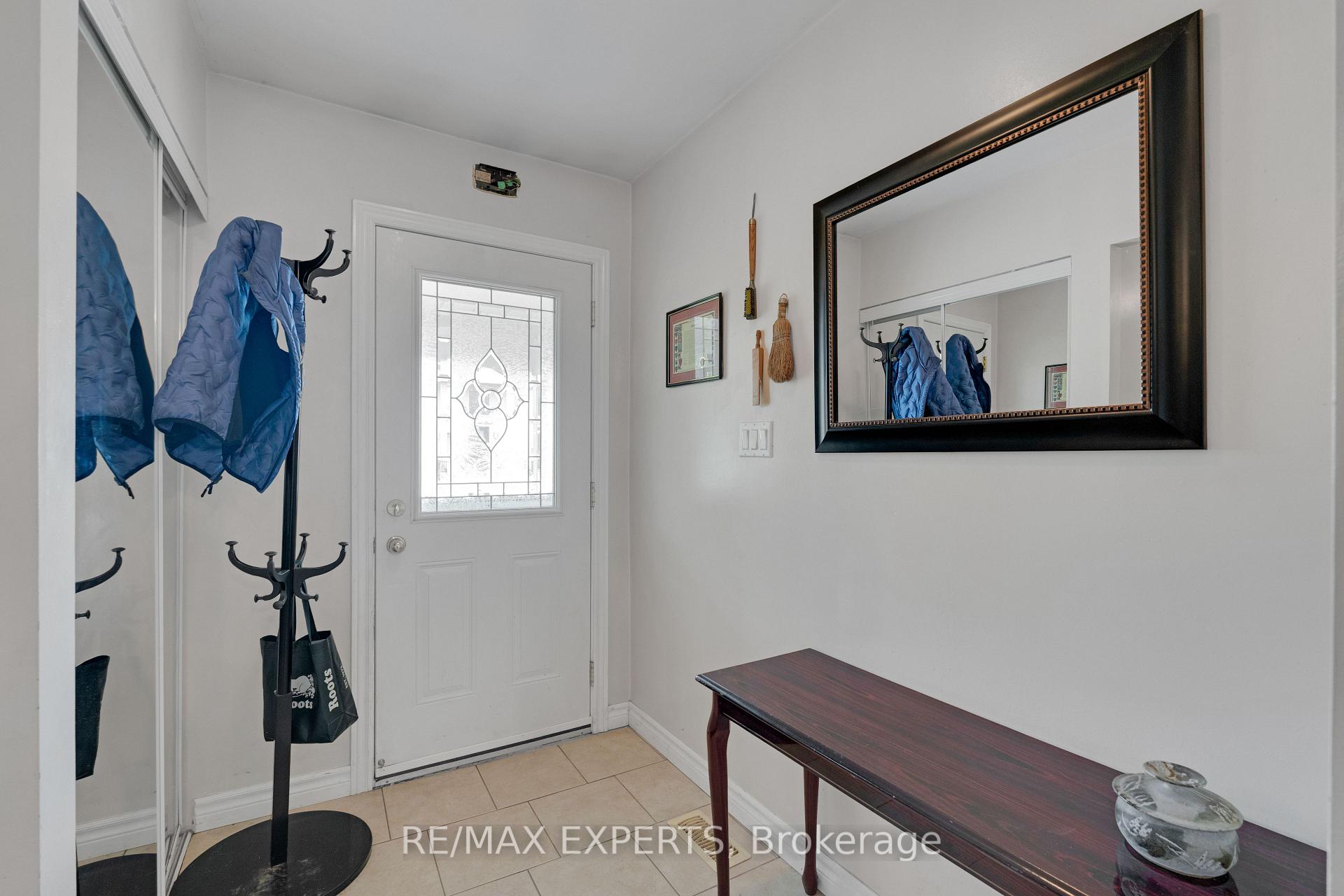 Photo 4 of 307 Pearl Street, Caledon, Bolton West — HOMEH