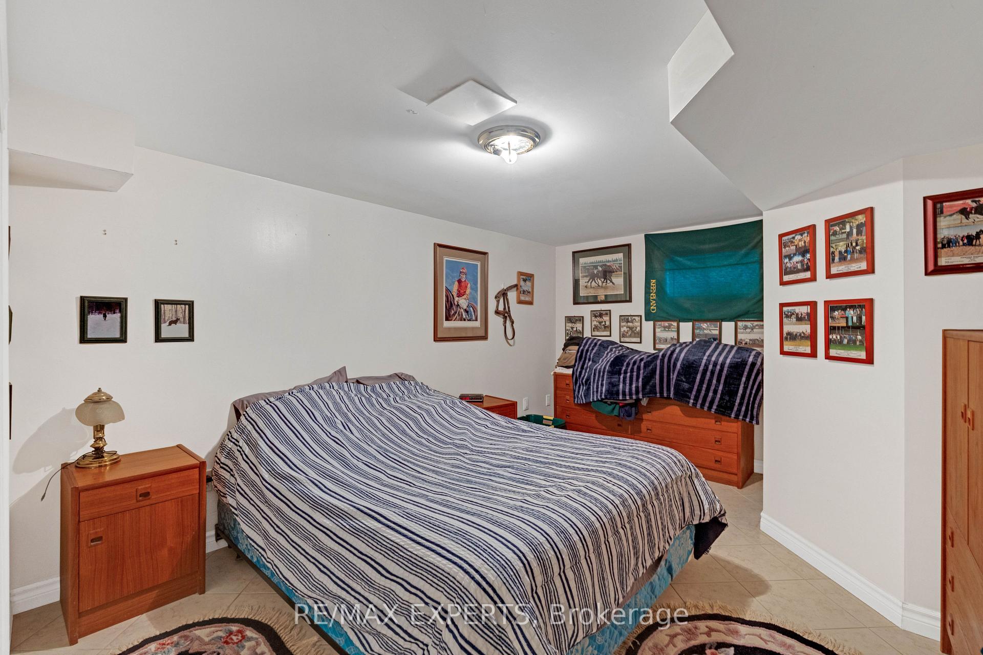 Photo 16 of 307 Pearl Street, Caledon, Bolton West — HOMEH