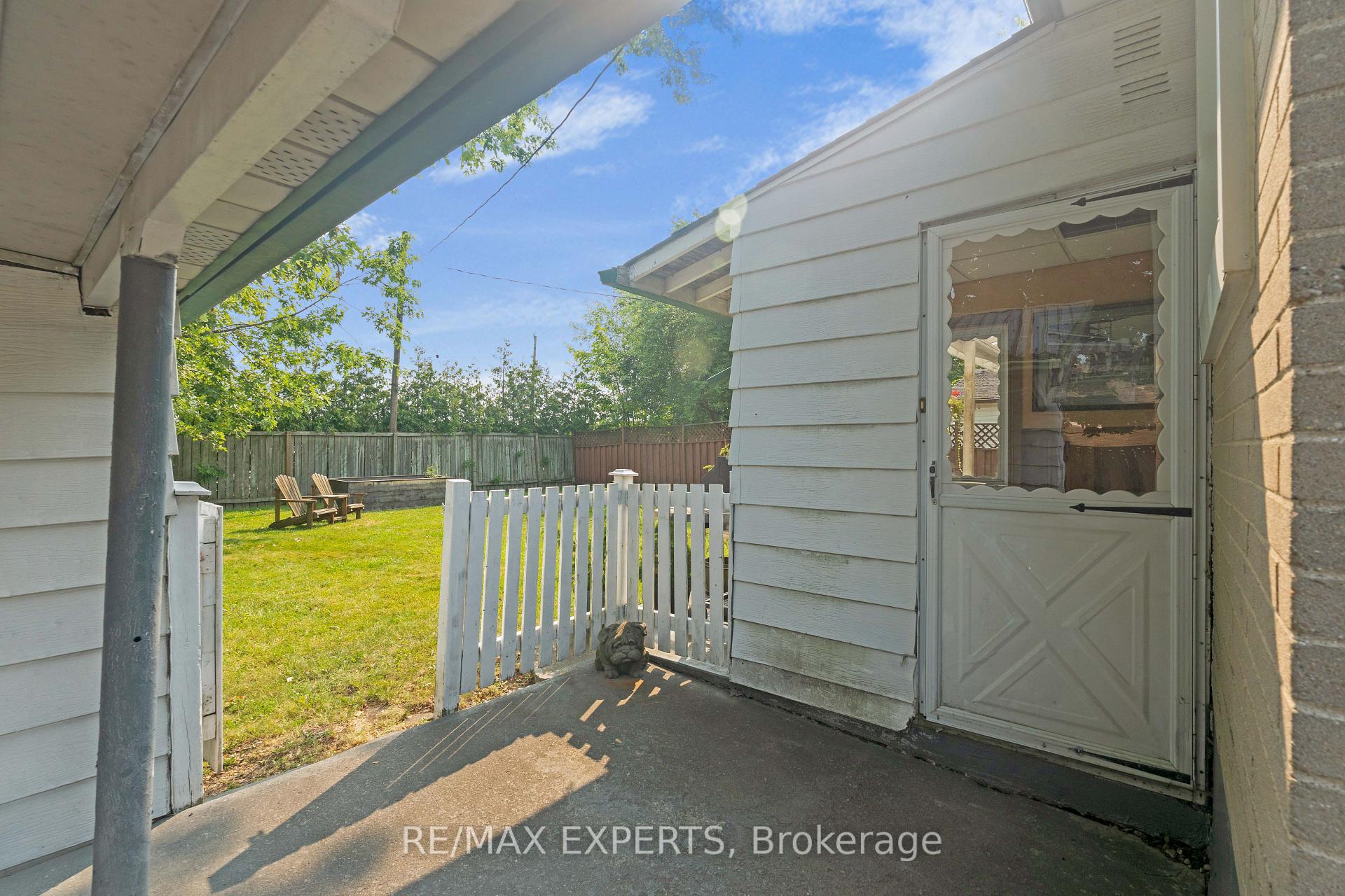 Photo 20 of 307 Pearl Street, Caledon, Bolton West — HOMEH