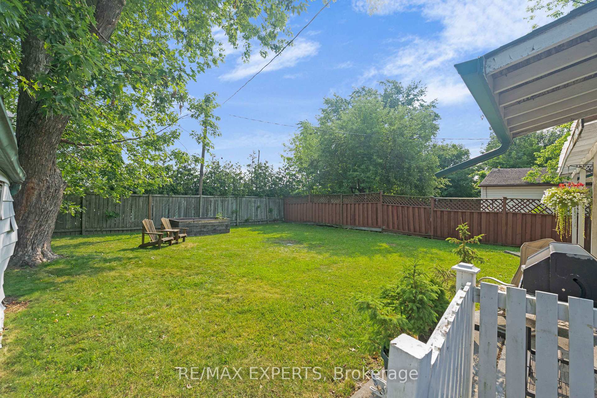 Photo 21 of 307 Pearl Street, Caledon, Bolton West — HOMEH