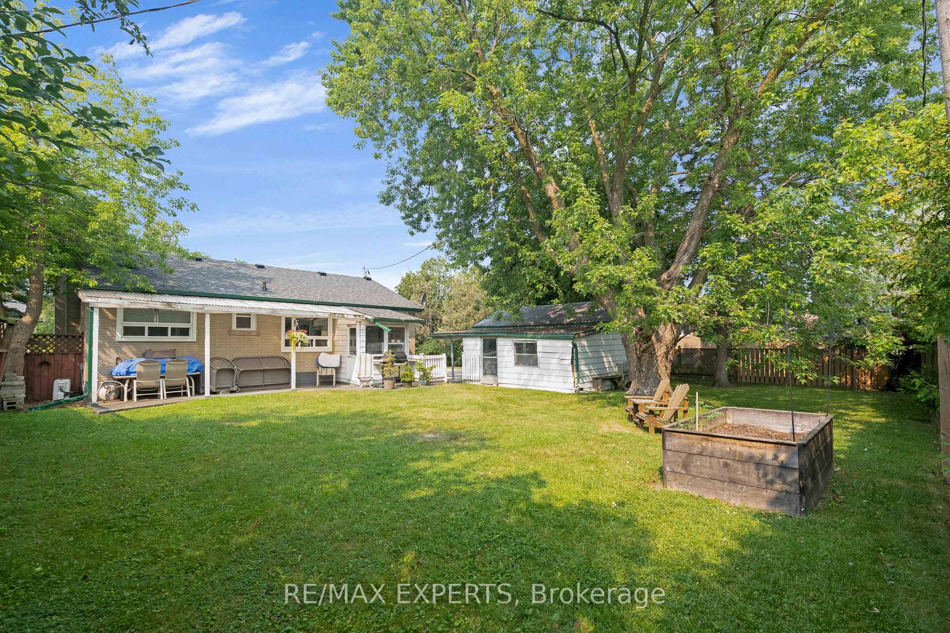 Photo 23 of 307 Pearl Street, Caledon, Bolton West — HOMEH