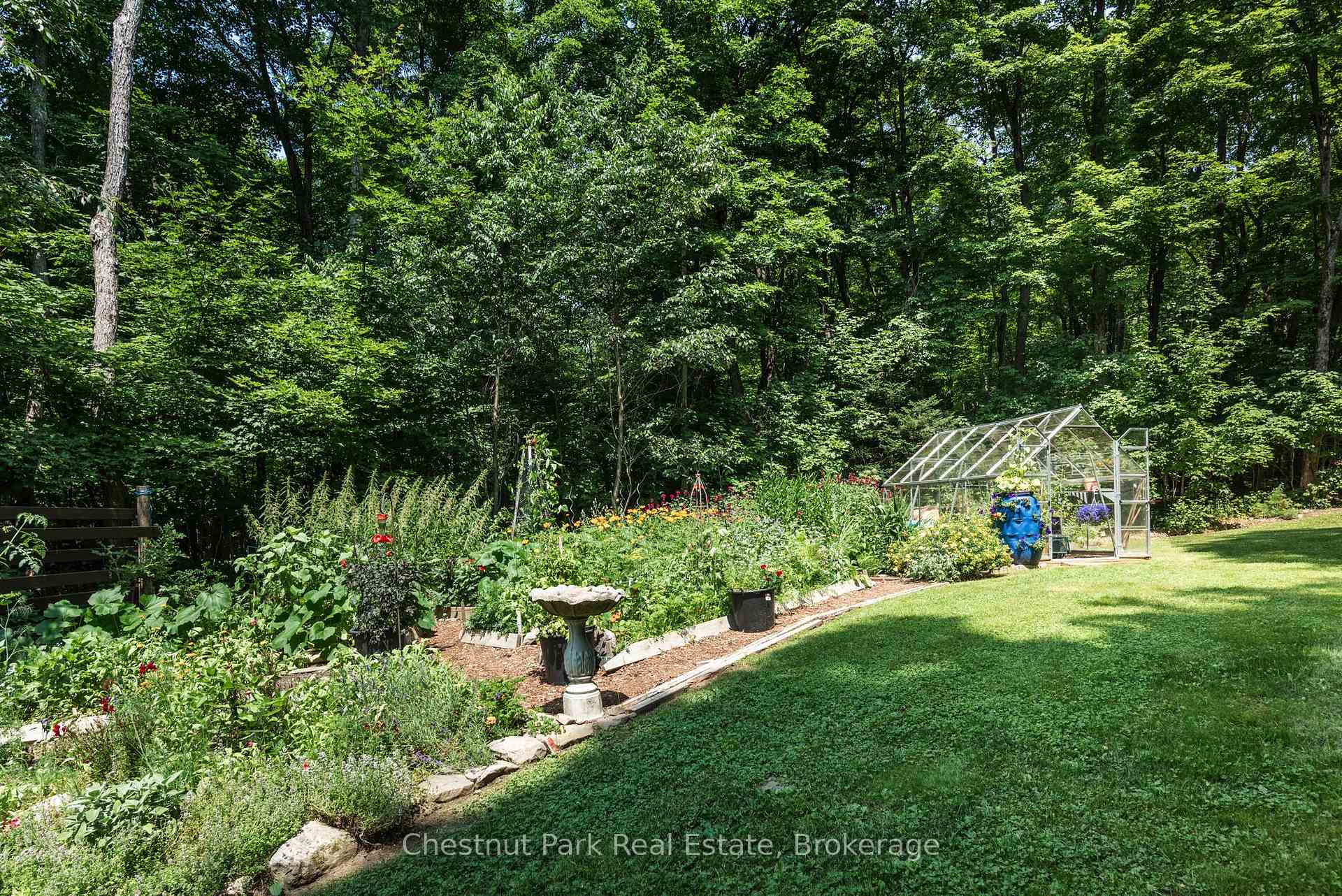 Photo 12 of 253 Chapman Drive, Burk's Falls — HOMEH