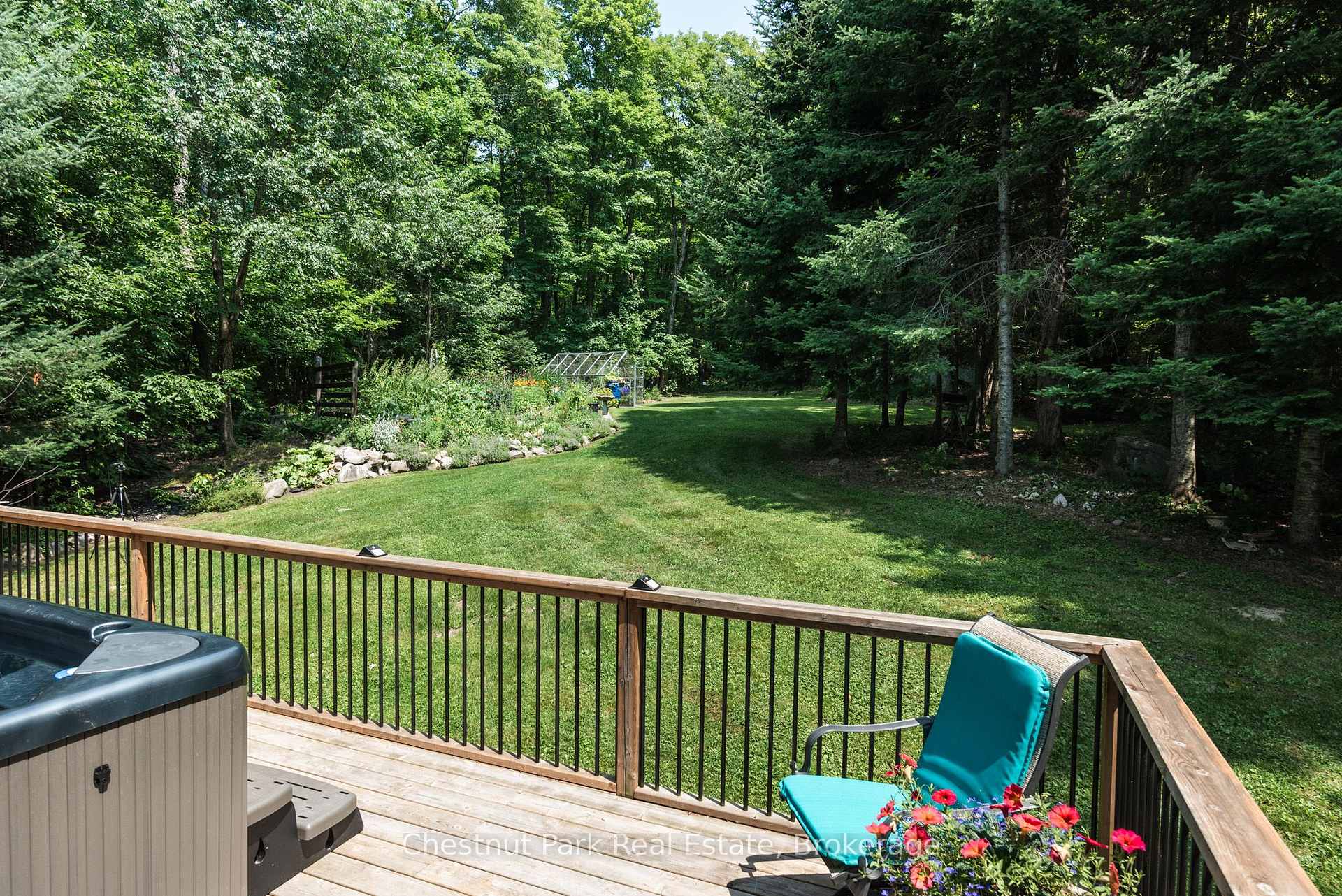 Photo 10 of 253 Chapman Drive, Burk's Falls — HOMEH