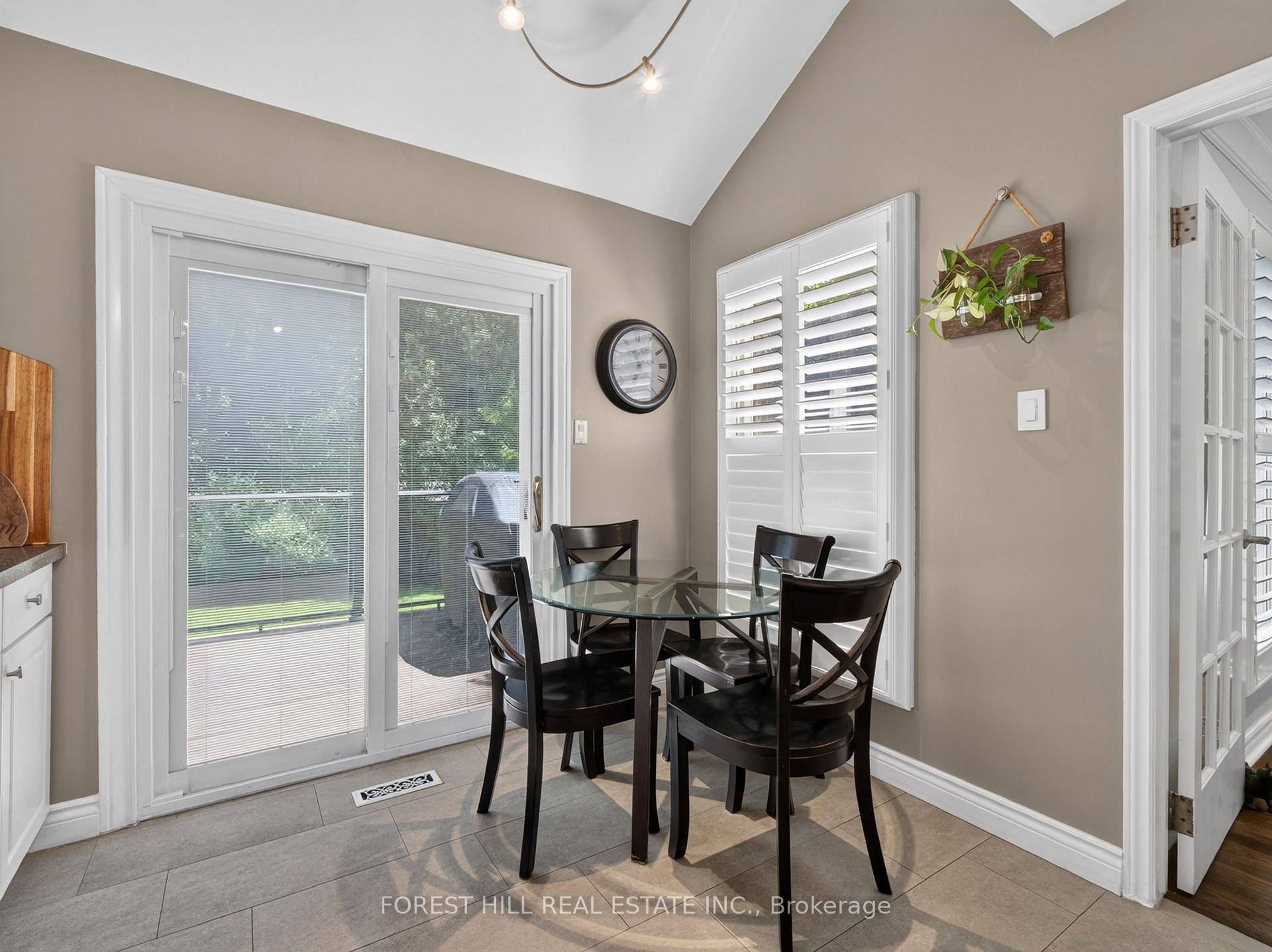 Photo 11 of 9 Tomlin Crescent, Richmond Hill, North Richvale — HOMEH