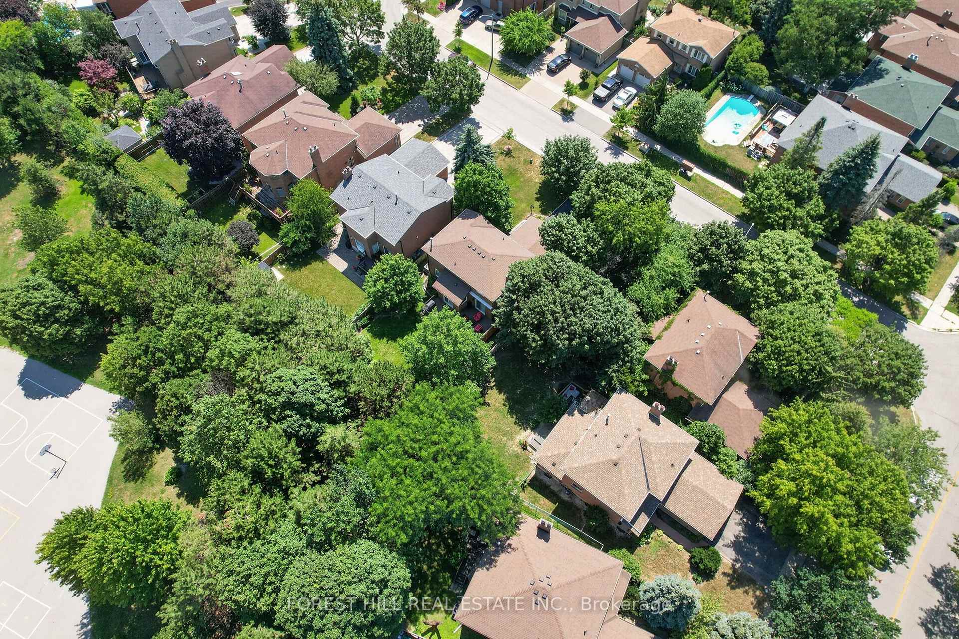 Photo 43 of 9 Tomlin Crescent, Richmond Hill, North Richvale — HOMEH