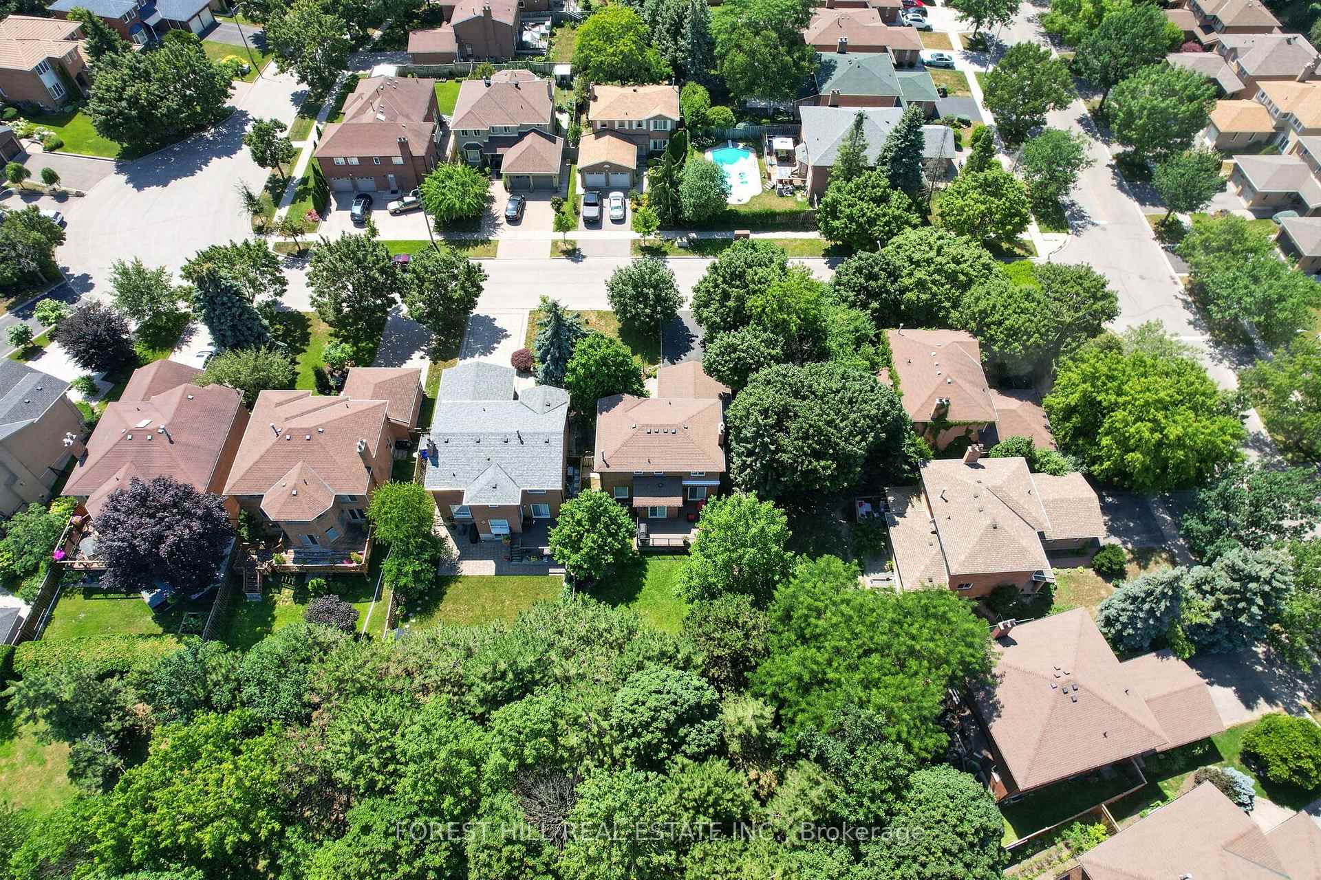 Photo 45 of 9 Tomlin Crescent, Richmond Hill, North Richvale — HOMEH